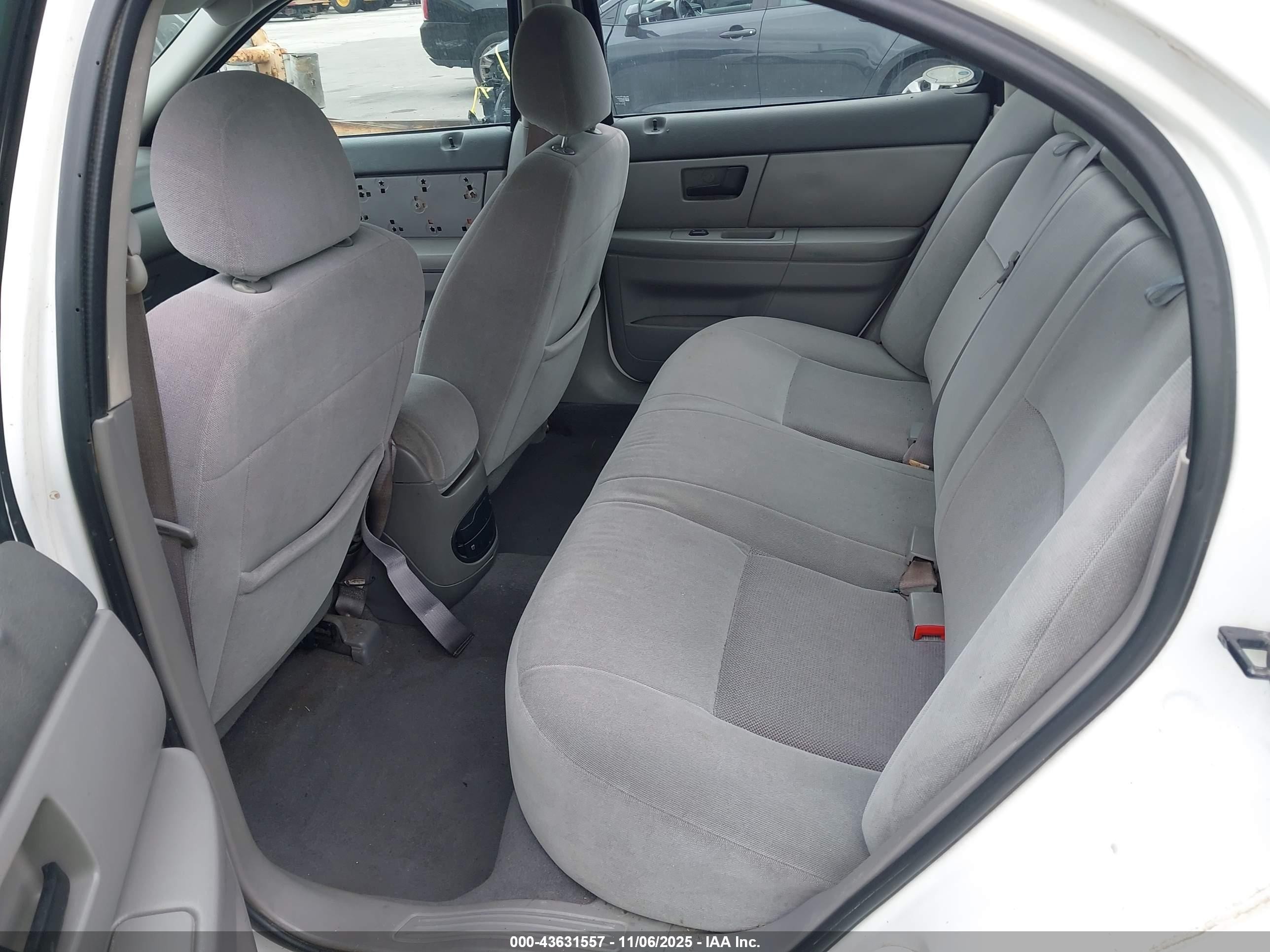2004 Mercury Sable Gs White vin: 1MEFM50U14A615430