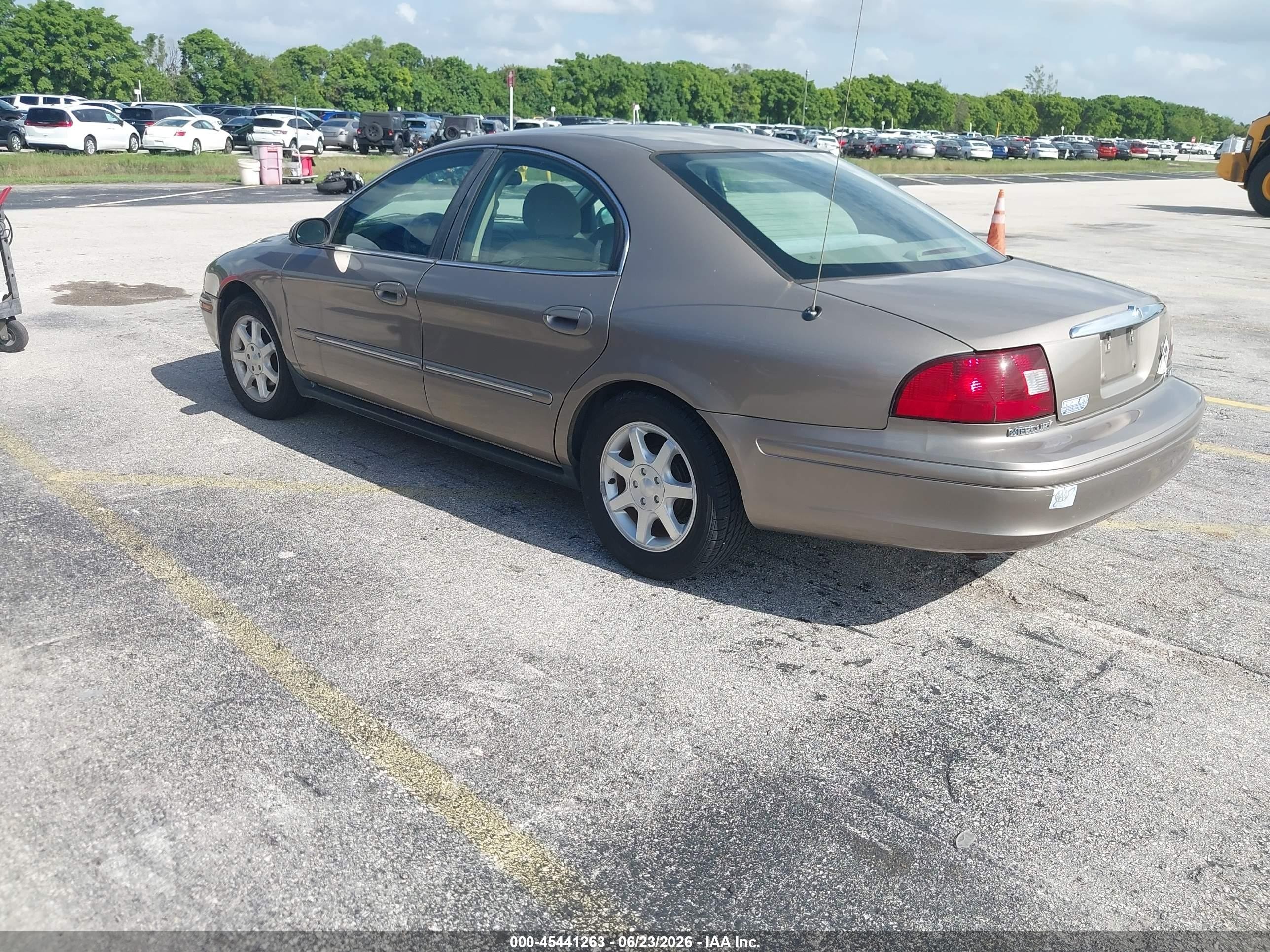 2002 Mercury Sable Gs Gold vin: 1MEFM50U22G644204