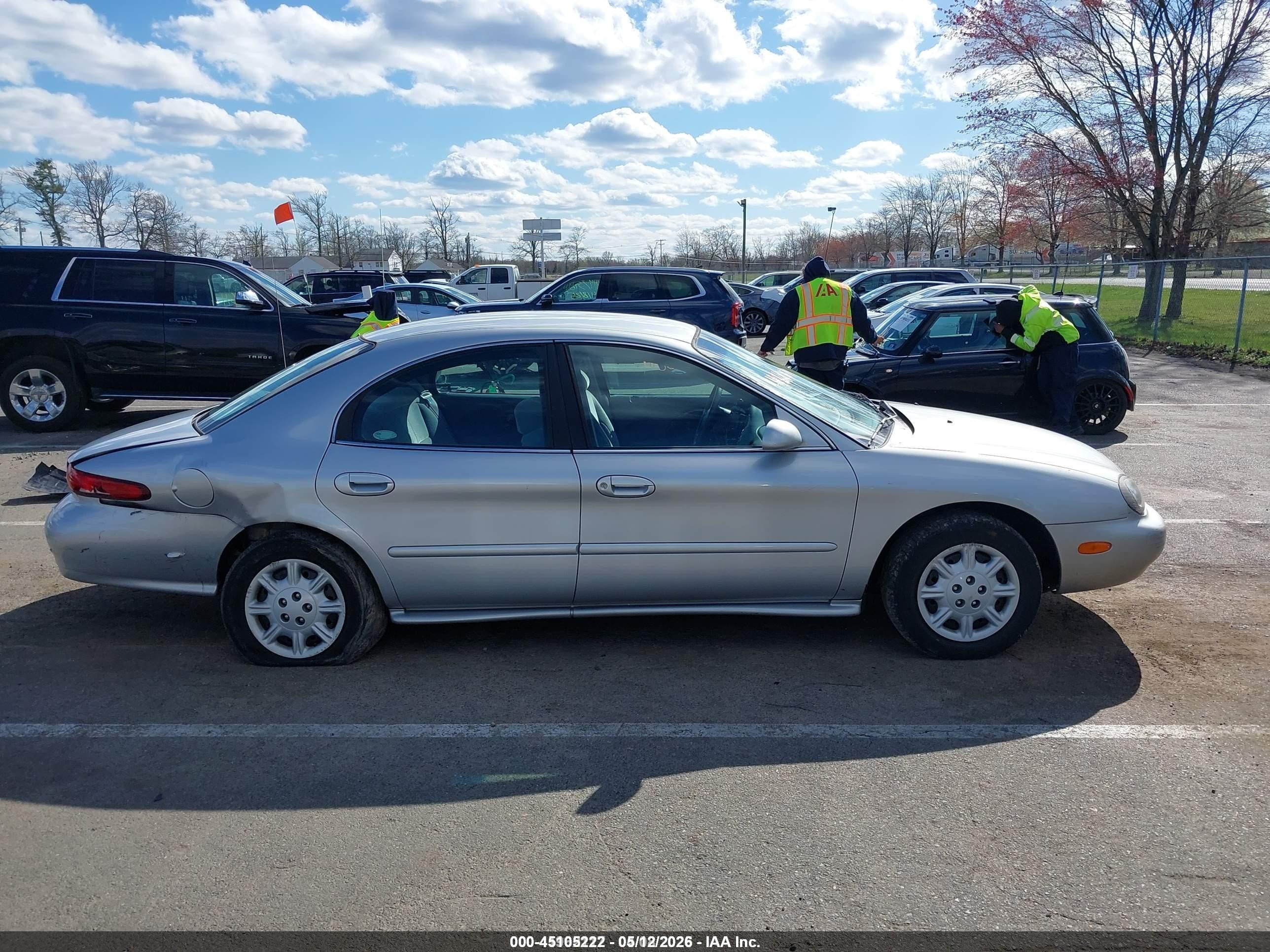 1999 Mercury Sable Gs Silver vin: 1MEFM50U2XA635075