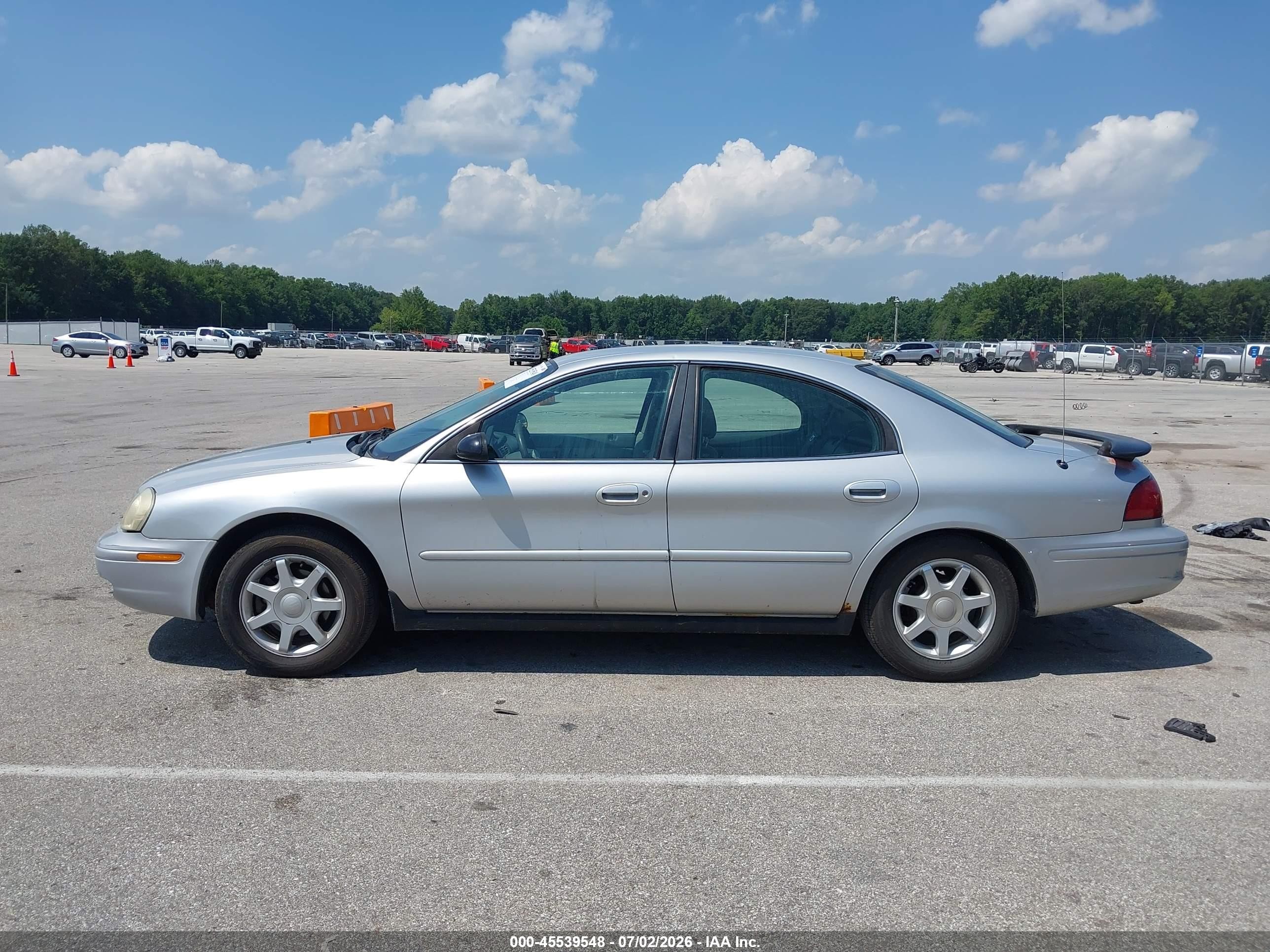 2003 Mercury Sable Gs Silver vin: 1MEFM50U43G629110