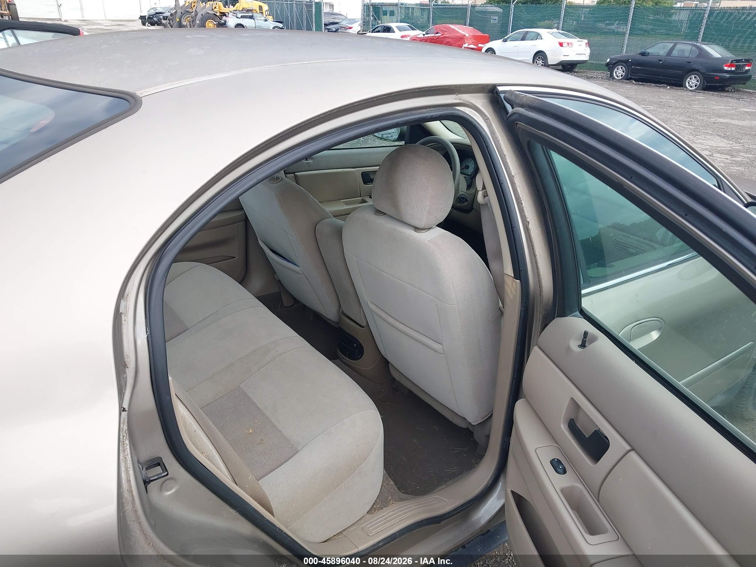 2004 Mercury Sable Gs Champagne vin: 1MEFM50U44A605281