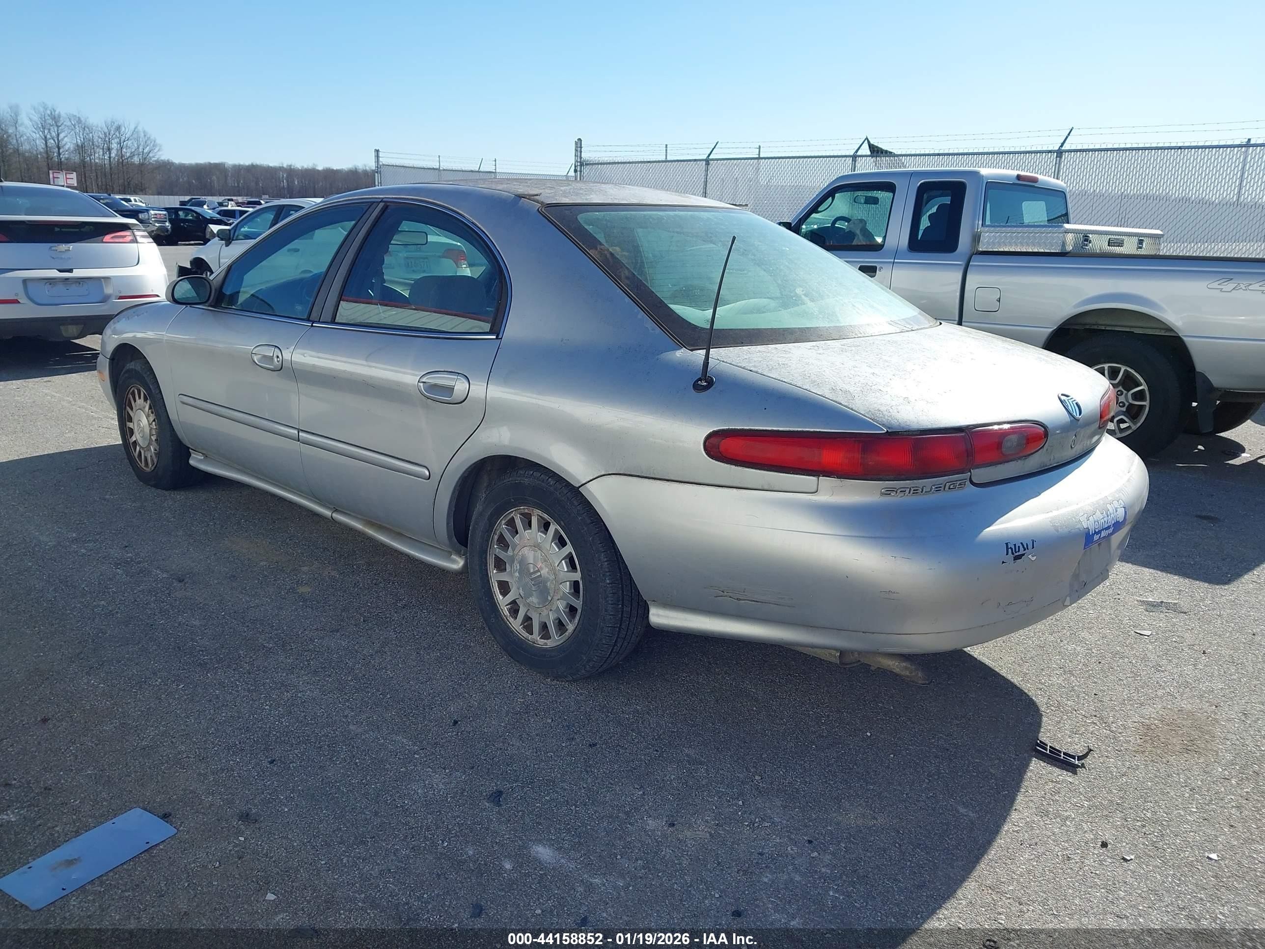 1999 Mercury Sable Gs Серебряный vin: 1MEFM50U4XA665985