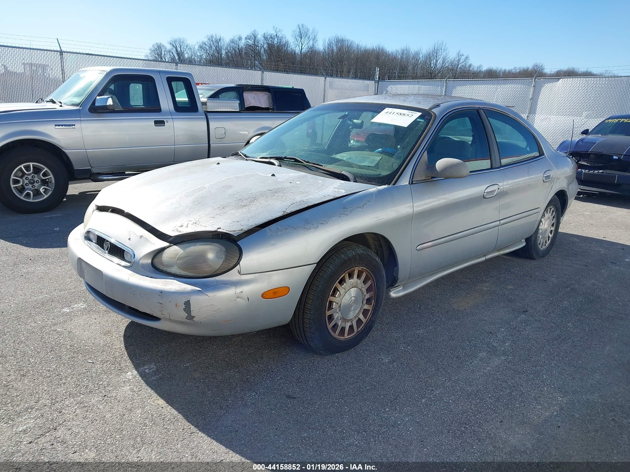 1999 Mercury Sable Gs Серебряный vin: 1MEFM50U4XA665985