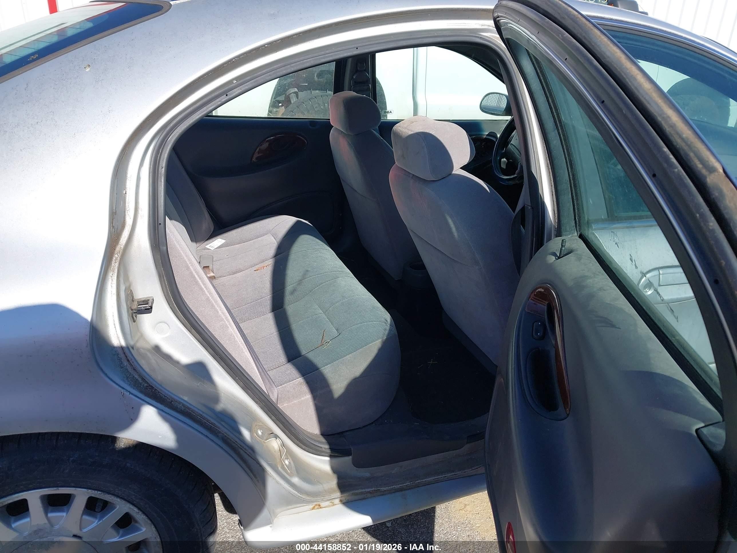 1999 Mercury Sable Gs Серебряный vin: 1MEFM50U4XA665985