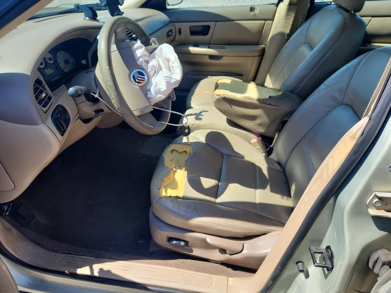 2005 Mercury Sable Gs Silver vin: 1MEFM50U75A635411