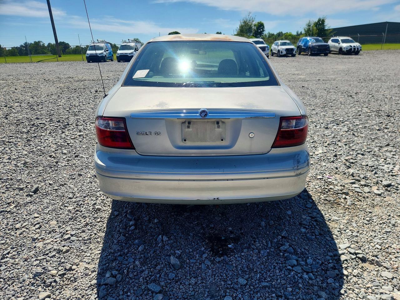 2005 Mercury Sable Gs Silver vin: 1MEFM50U75A635411