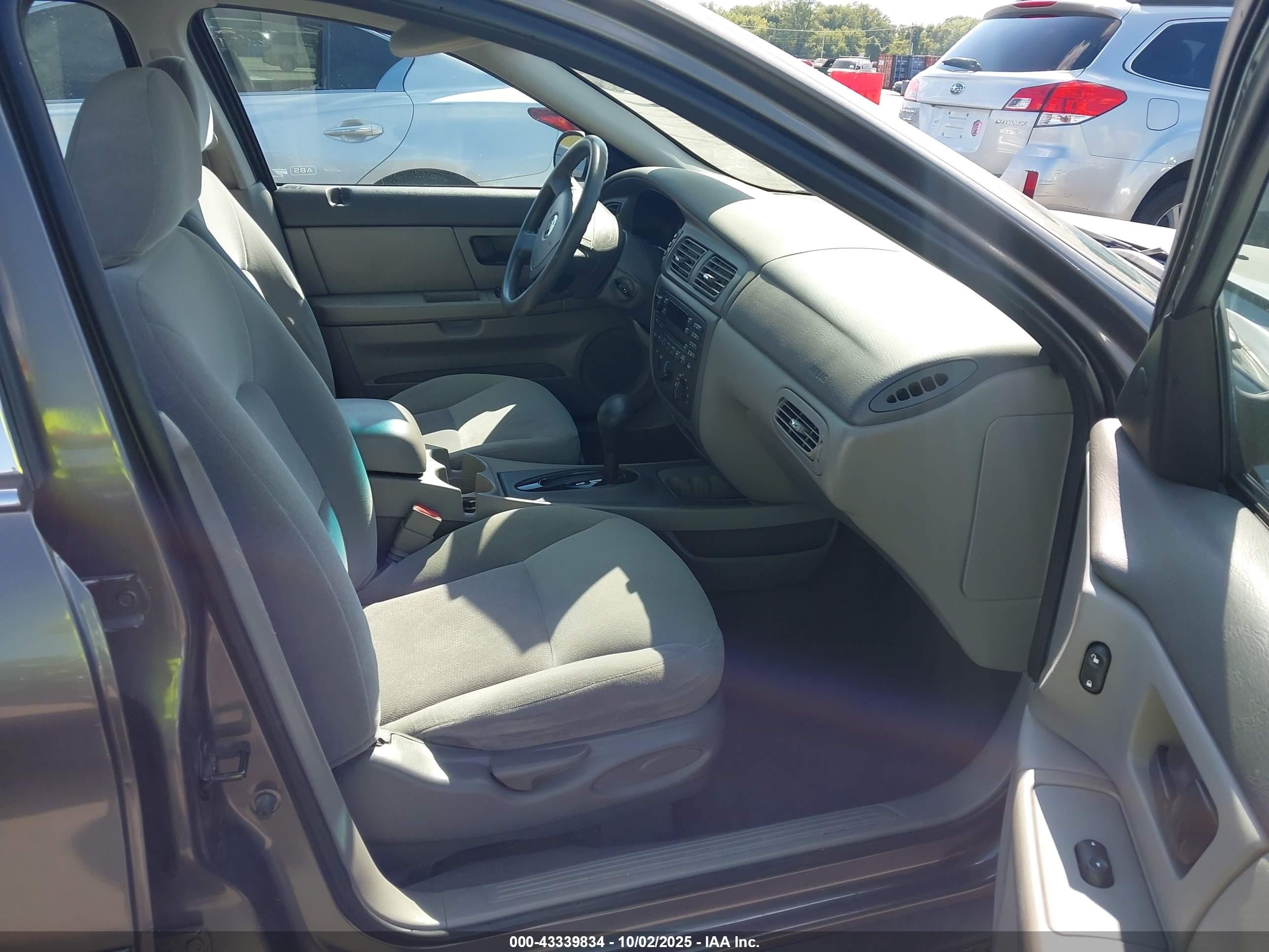 2004 Mercury Sable Gs Gray vin: 1MEFM50U94A617443