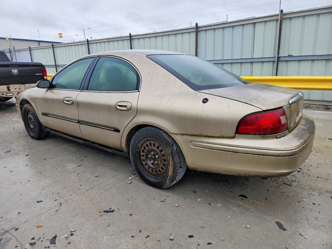 2000 Mercury Sable Gs Gold vin: 1MEFM50U9YA627265
