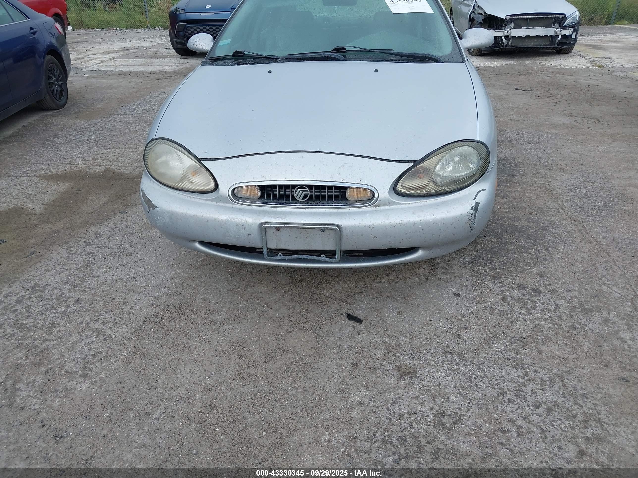 1998 Mercury Sable Ls Silver vin: 1MEFM53S2WA651267