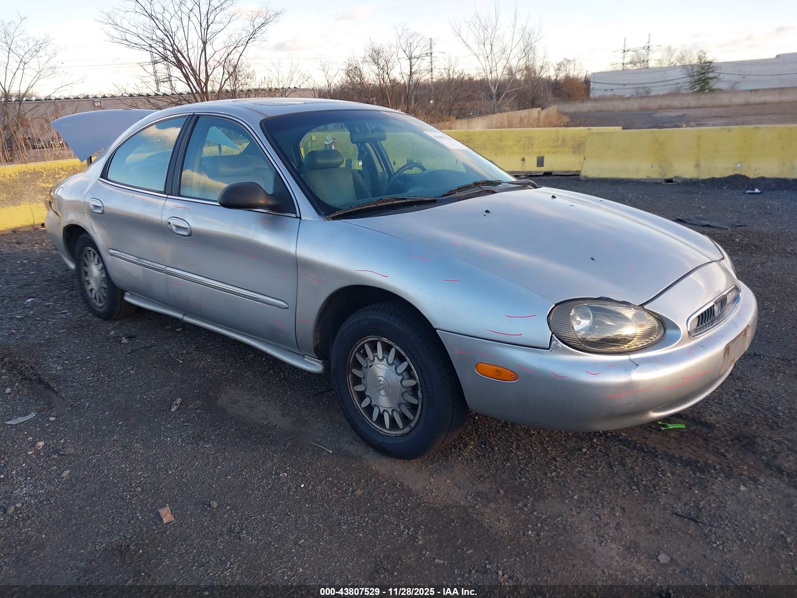 1998 Mercury Sable Ls Silver vin: 1MEFM53S4WA649164