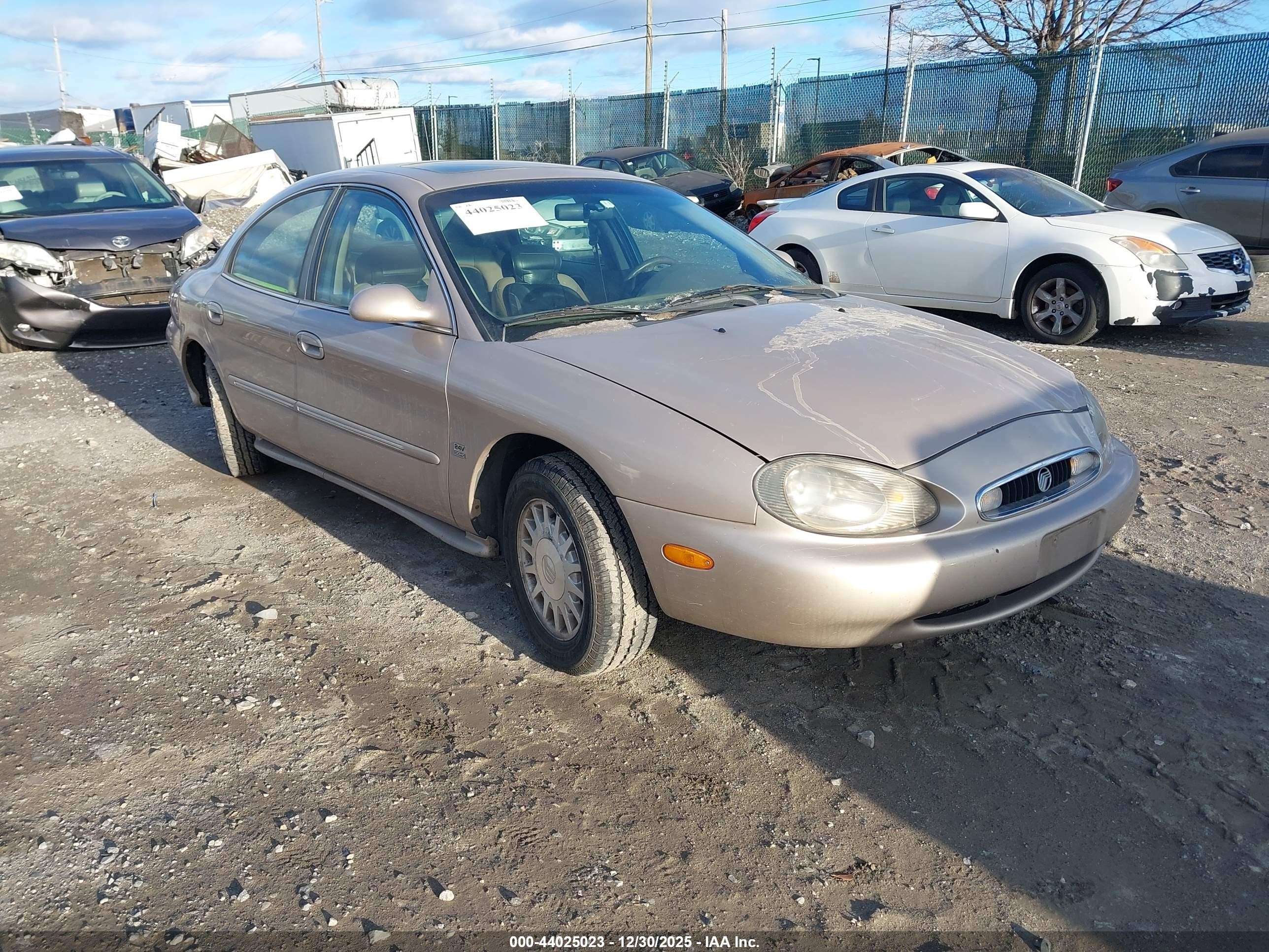 1999 Mercury Sable Ls Желто-коричневый vin: 1MEFM53S5XA641219