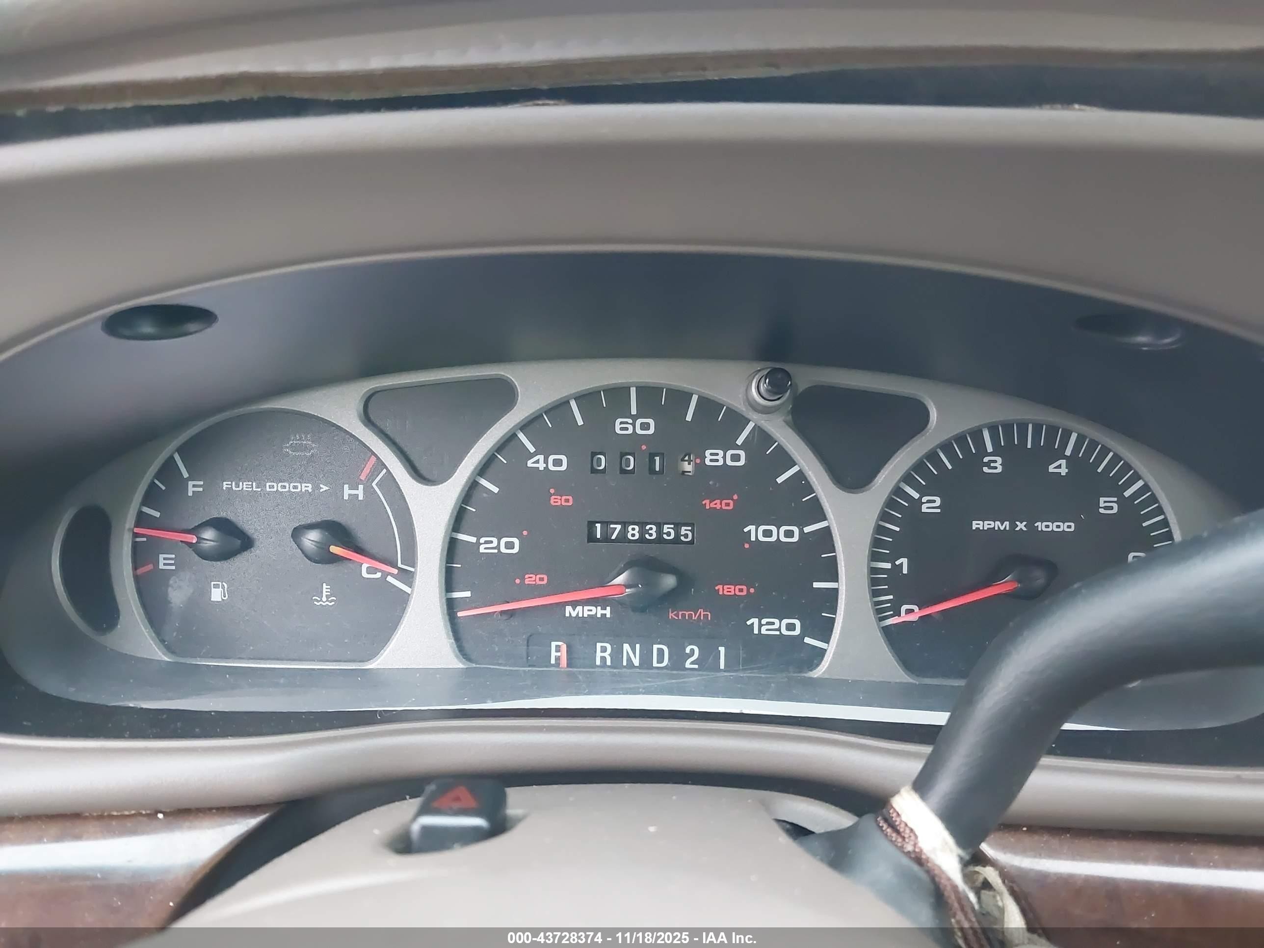 1999 Mercury Sable Ls Белый vin: 1MEFM53S8XA603256