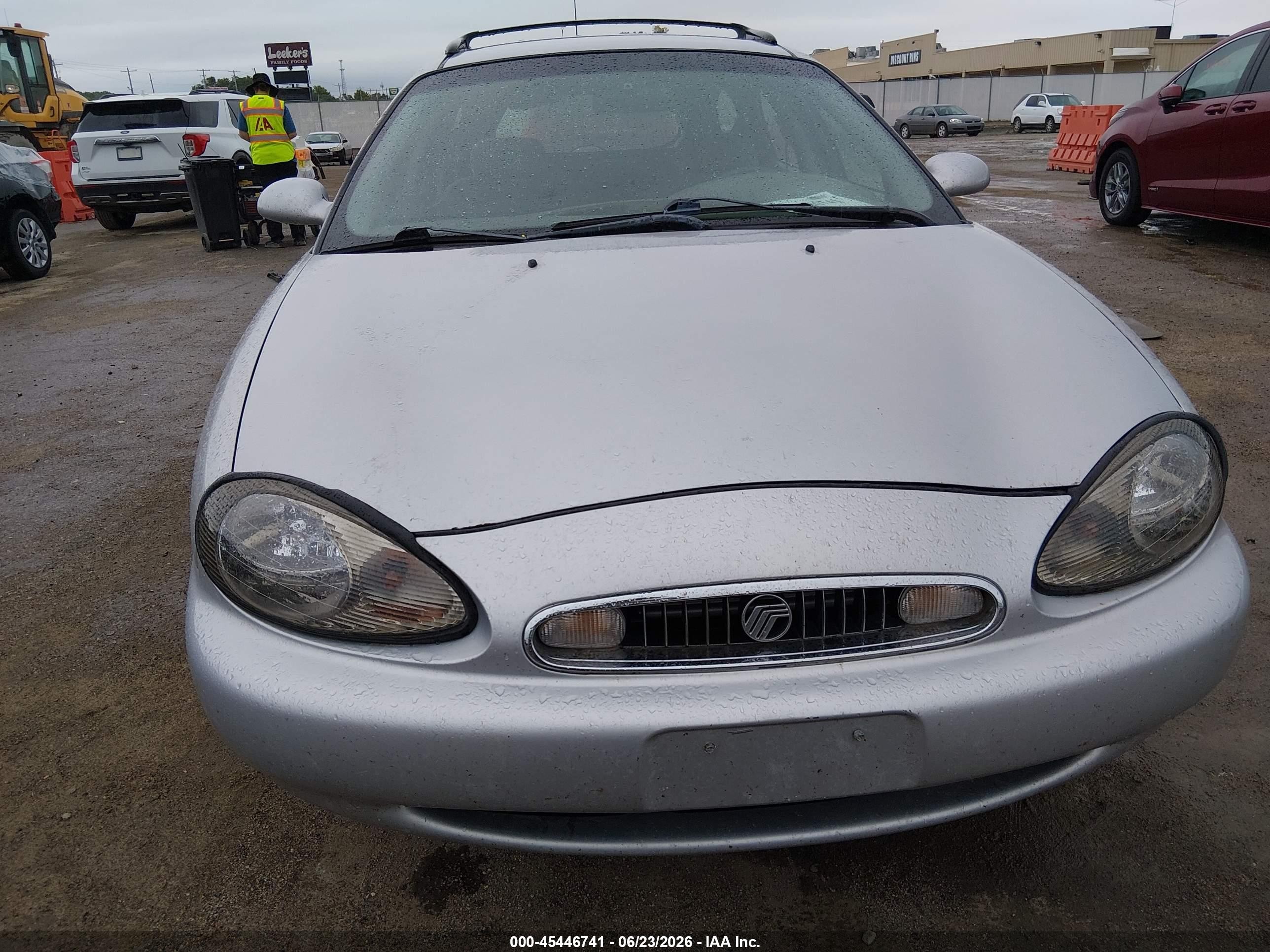 1998 Mercury Sable Ls Silver vin: 1MEFM58S4WA608350