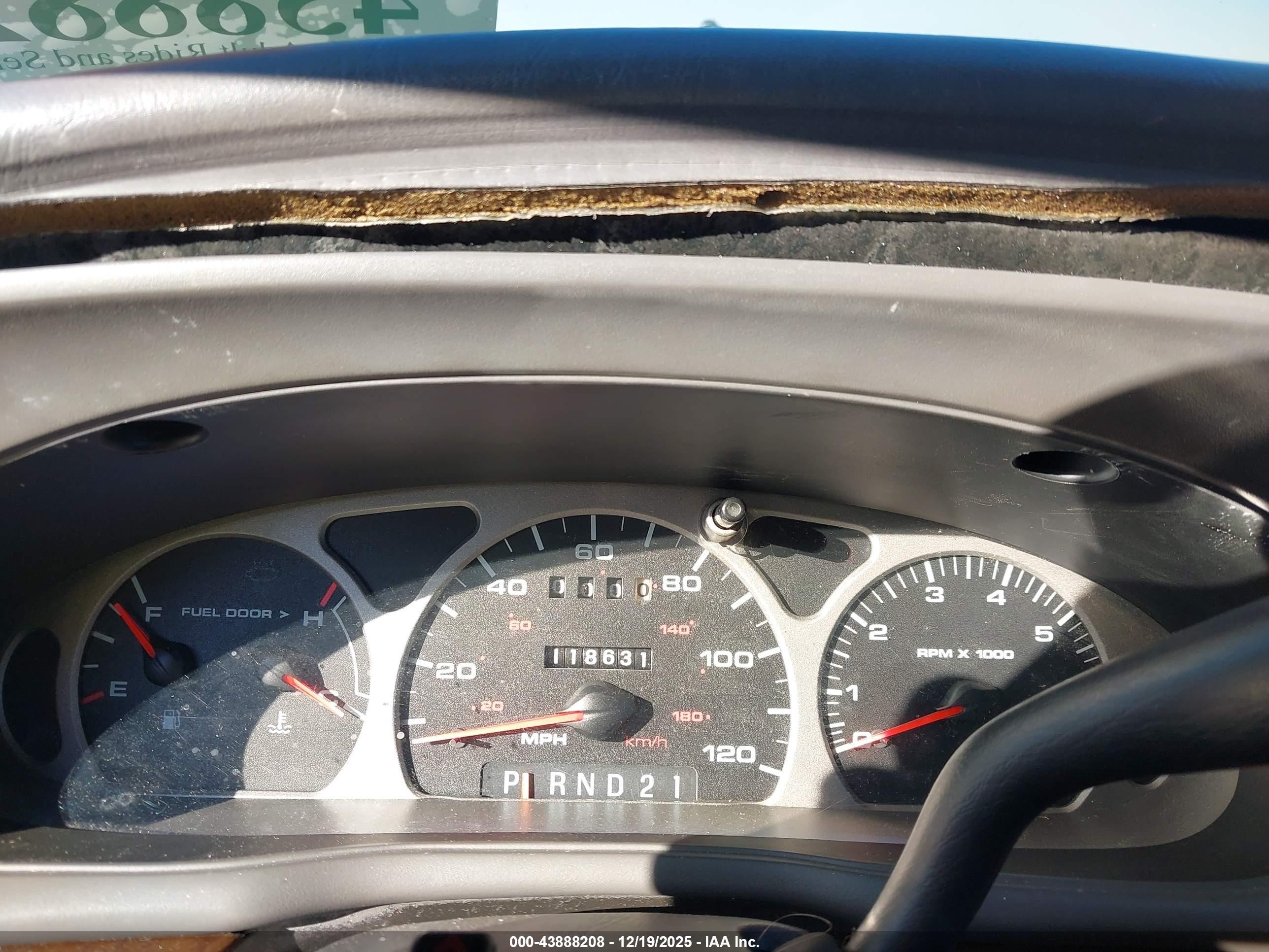1999 Mercury Sable Ls Серебряный vin: 1MEFM58S4XA600010