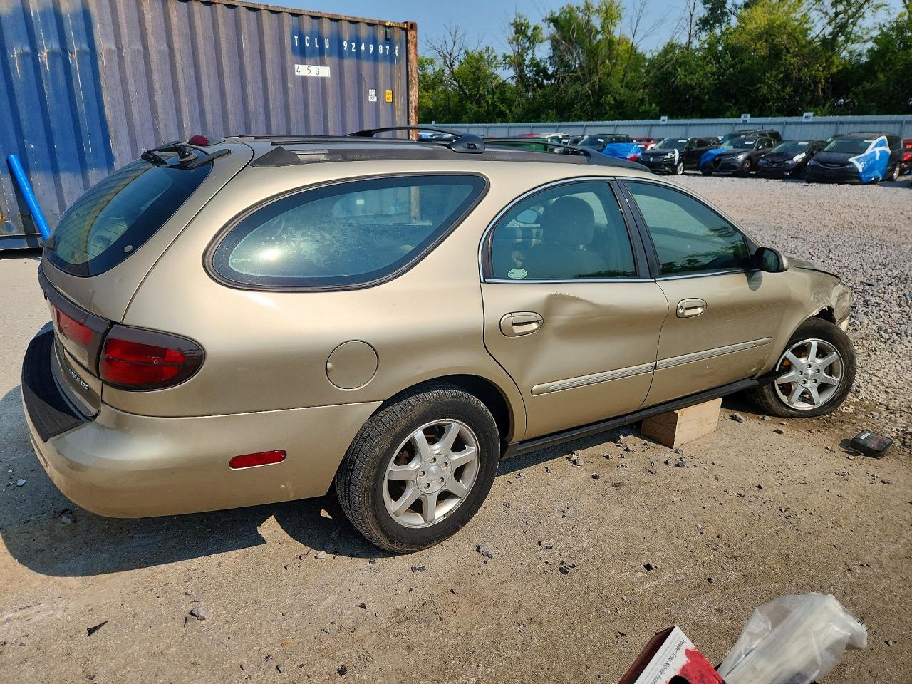 2000 Mercury Sable Gs Gold vin: 1MEFM58U5YA601086