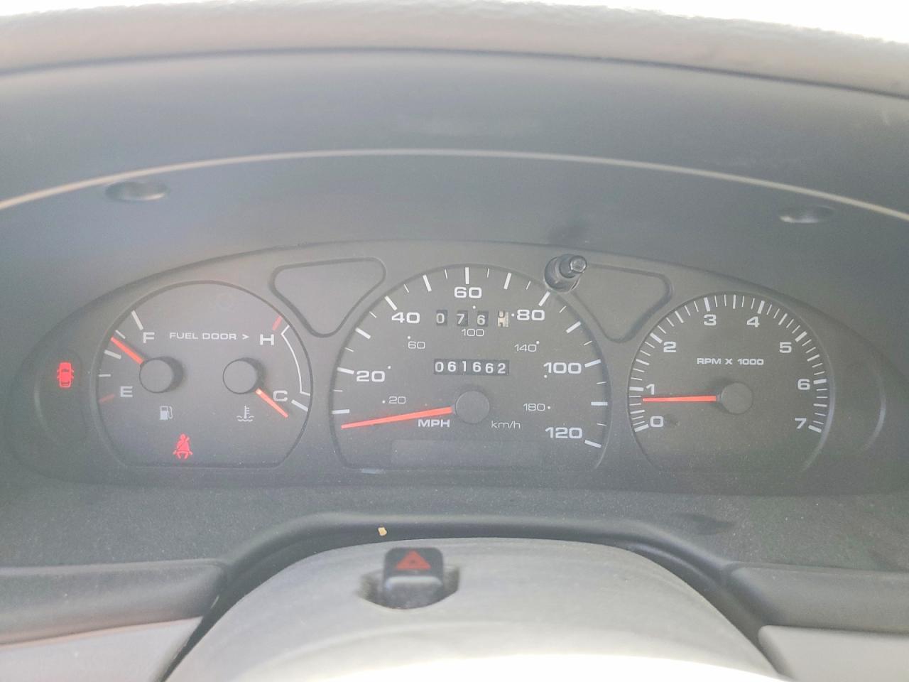 2002 Mercury Sable Красный vin: 1MEFM59S82G615579