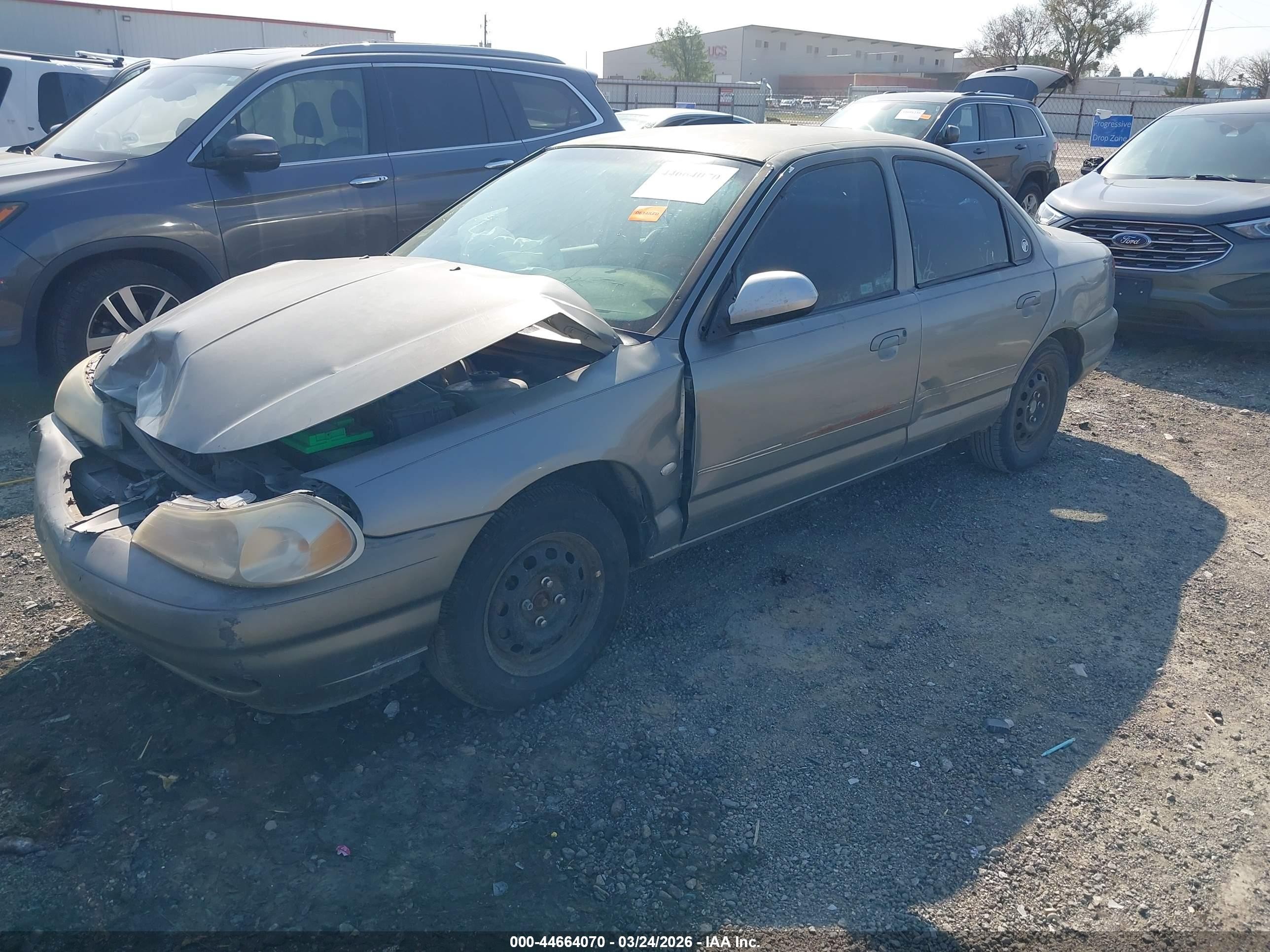 1998 Mercury Mystique   Gold vin: 1MEFM6532WK646463