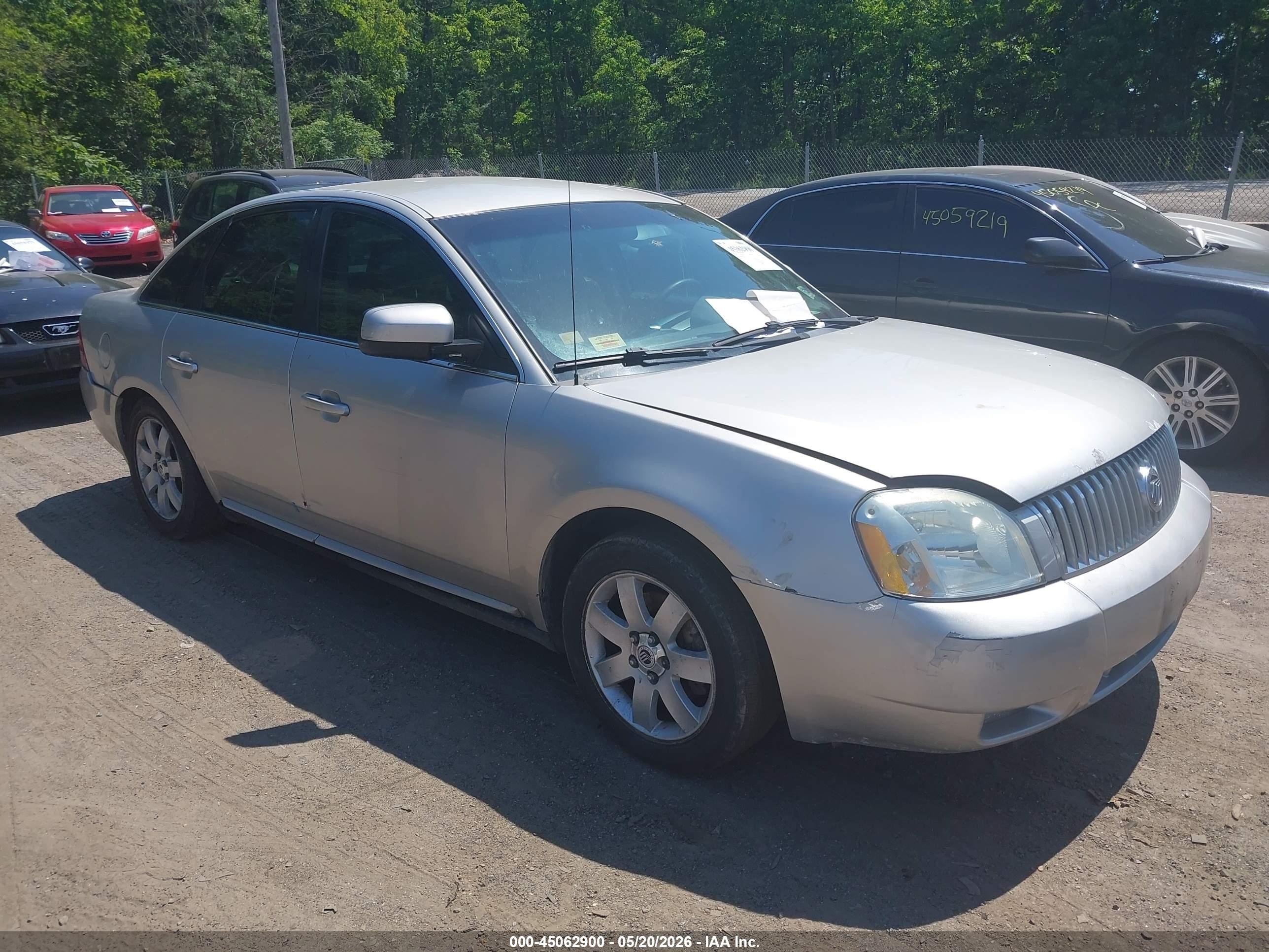 2007 Mercury Montego Luxury Silver vin: 1MEHM40107G612965