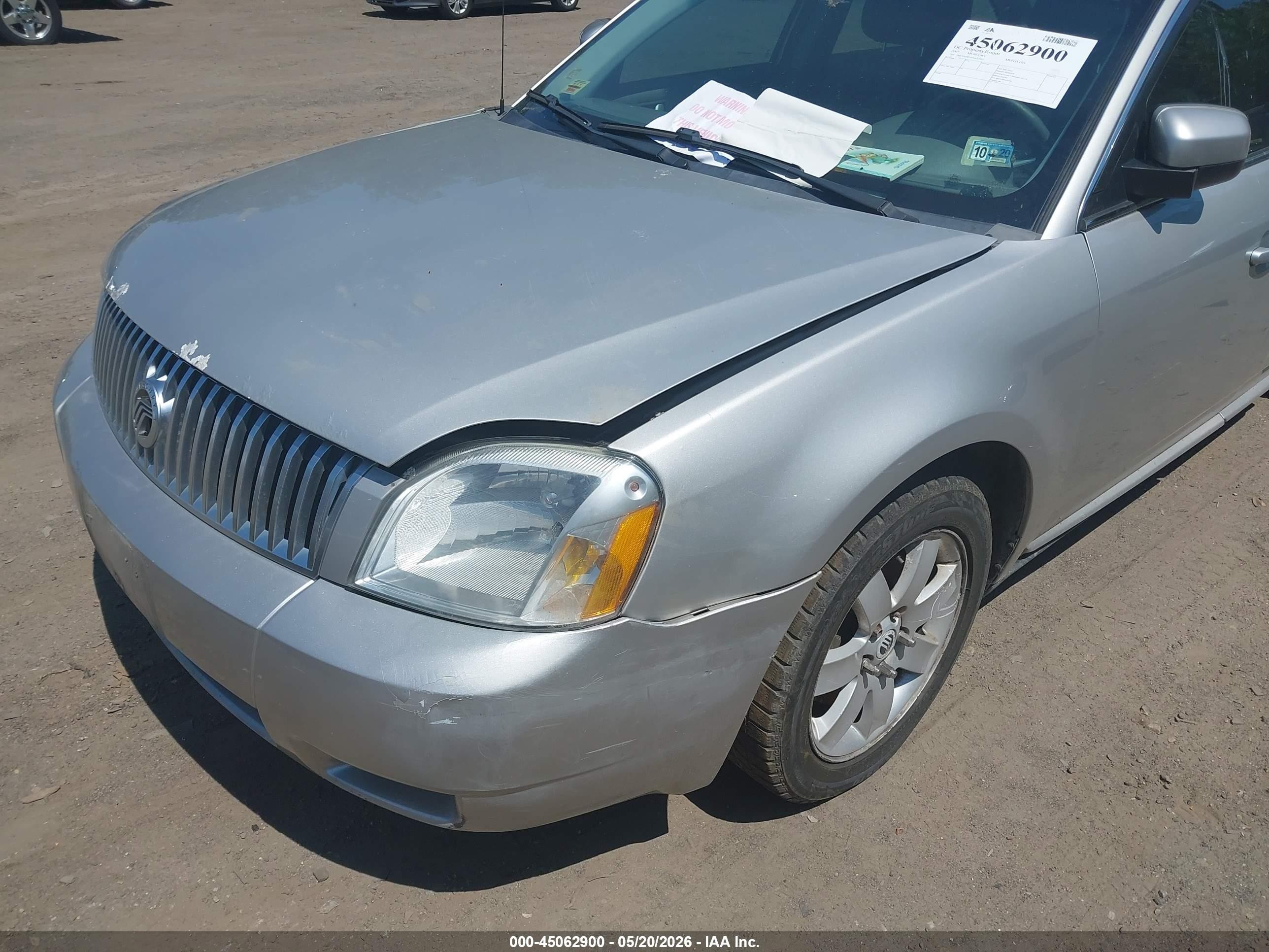 2007 Mercury Montego Luxury Silver vin: 1MEHM40107G612965