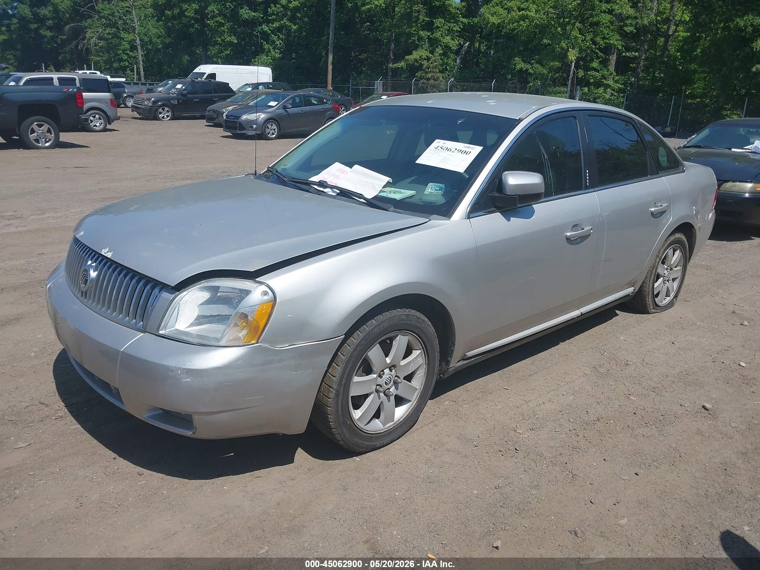 2007 Mercury Montego Luxury Silver vin: 1MEHM40107G612965