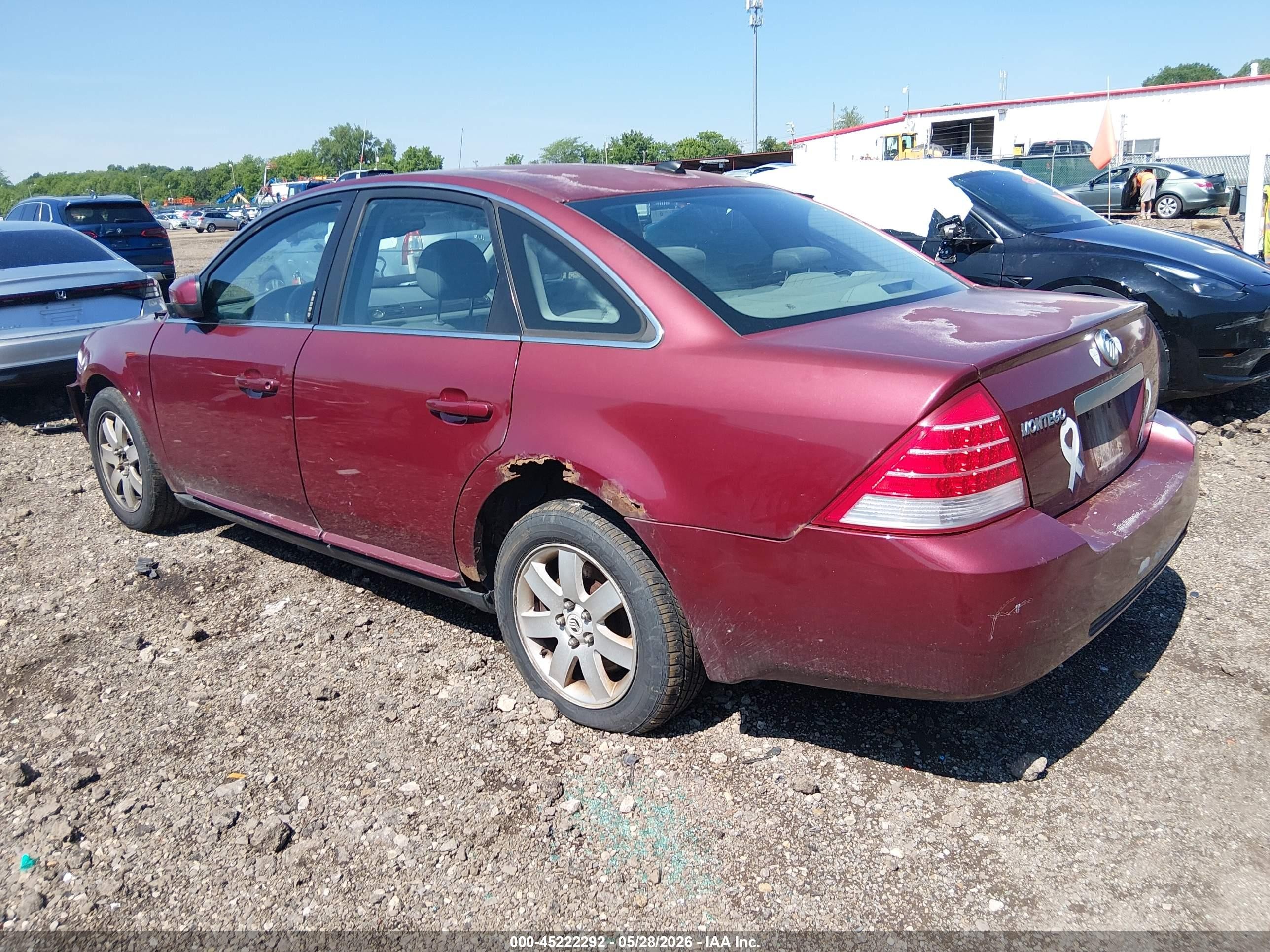 2007 Mercury Montego Luxury Red vin: 1MEHM40117G606060