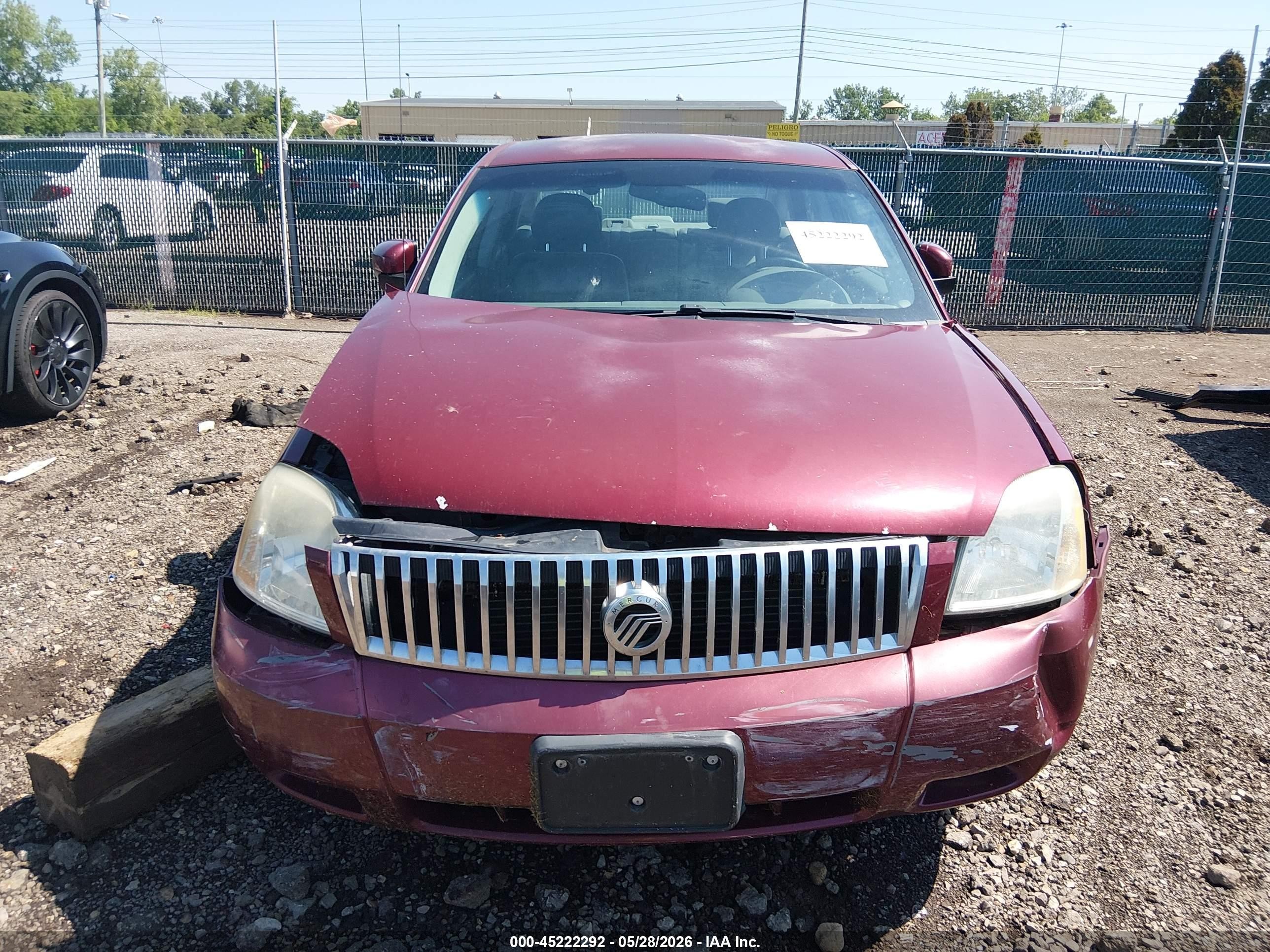 2007 Mercury Montego Luxury Red vin: 1MEHM40117G606060