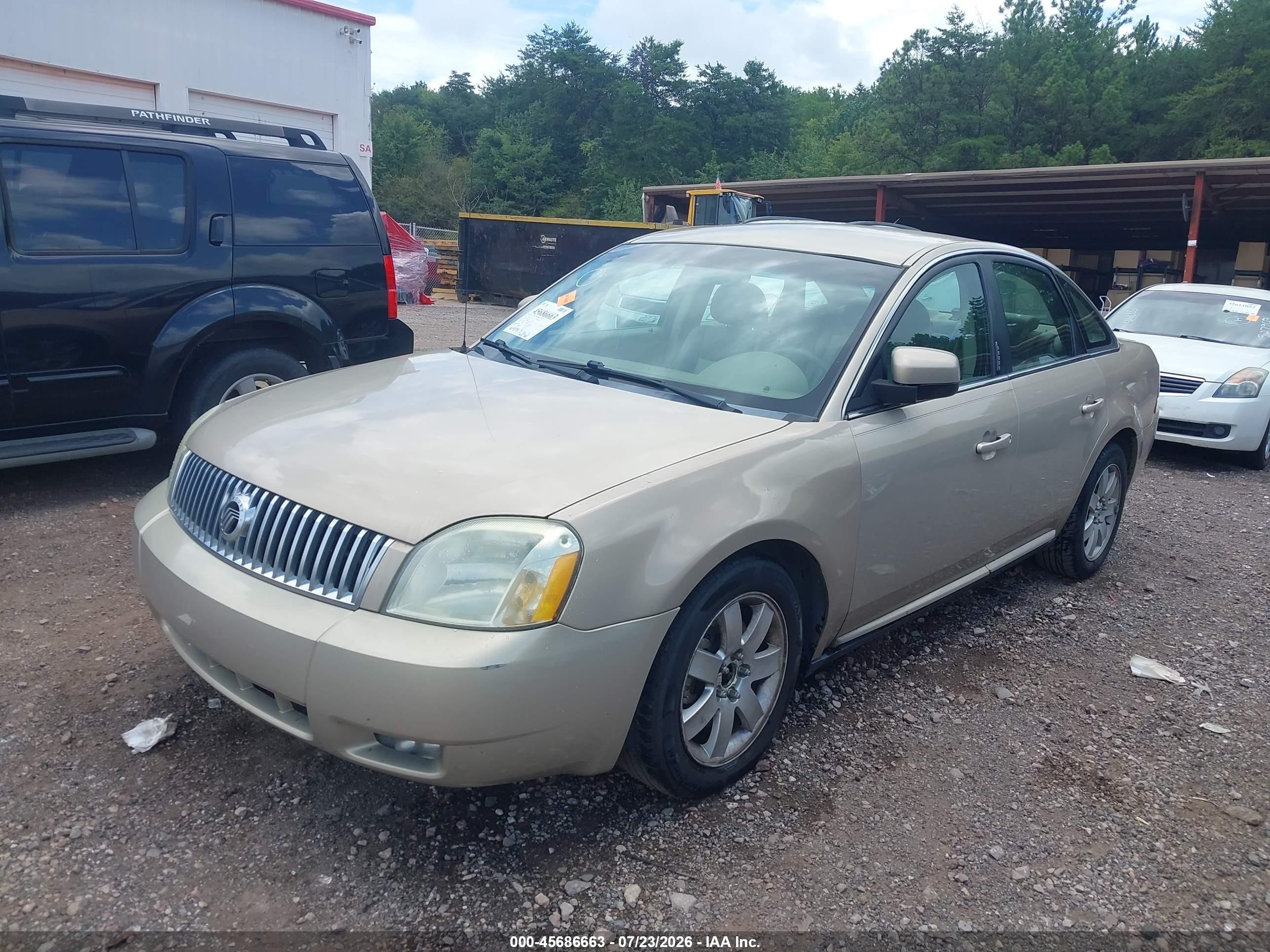 2007 Mercury Montego   Gold vin: 1MEHM40147G606179