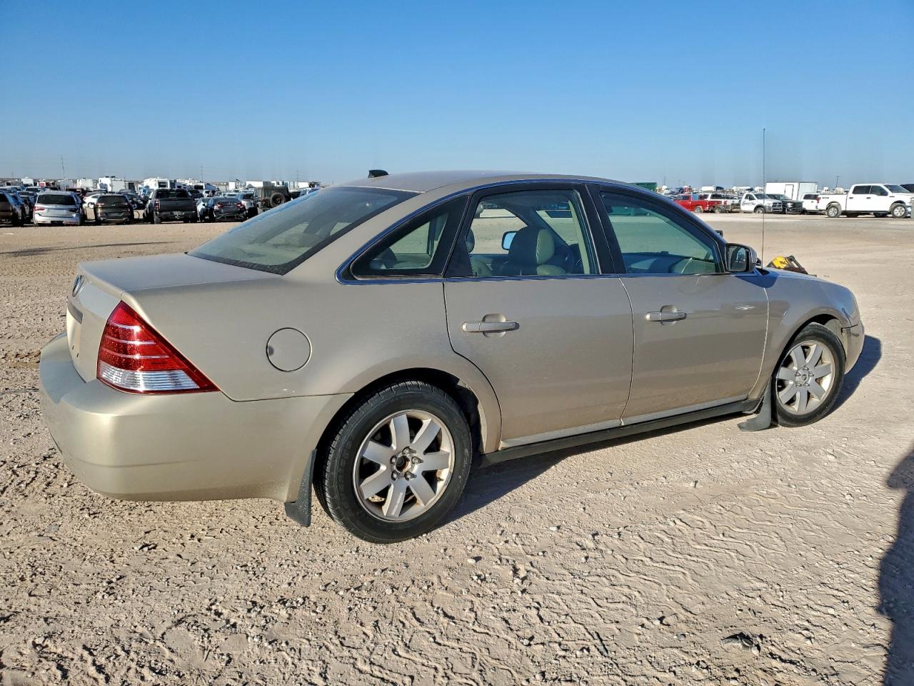 2007 Mercury Montego Luxury Tan vin: 1MEHM40147G610085