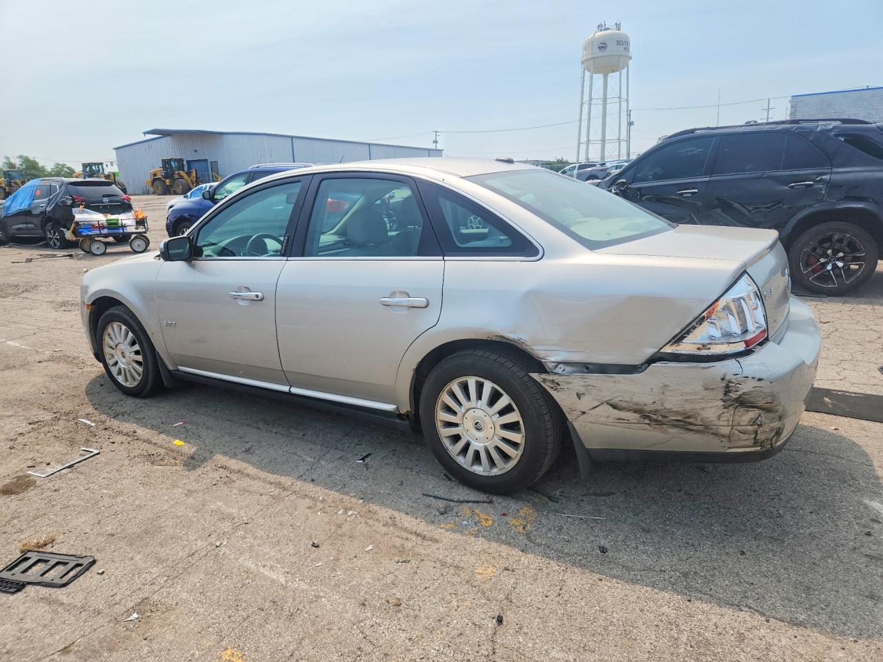 2008 Mercury Sable Luxury Silver vin: 1MEHM40W18G625365