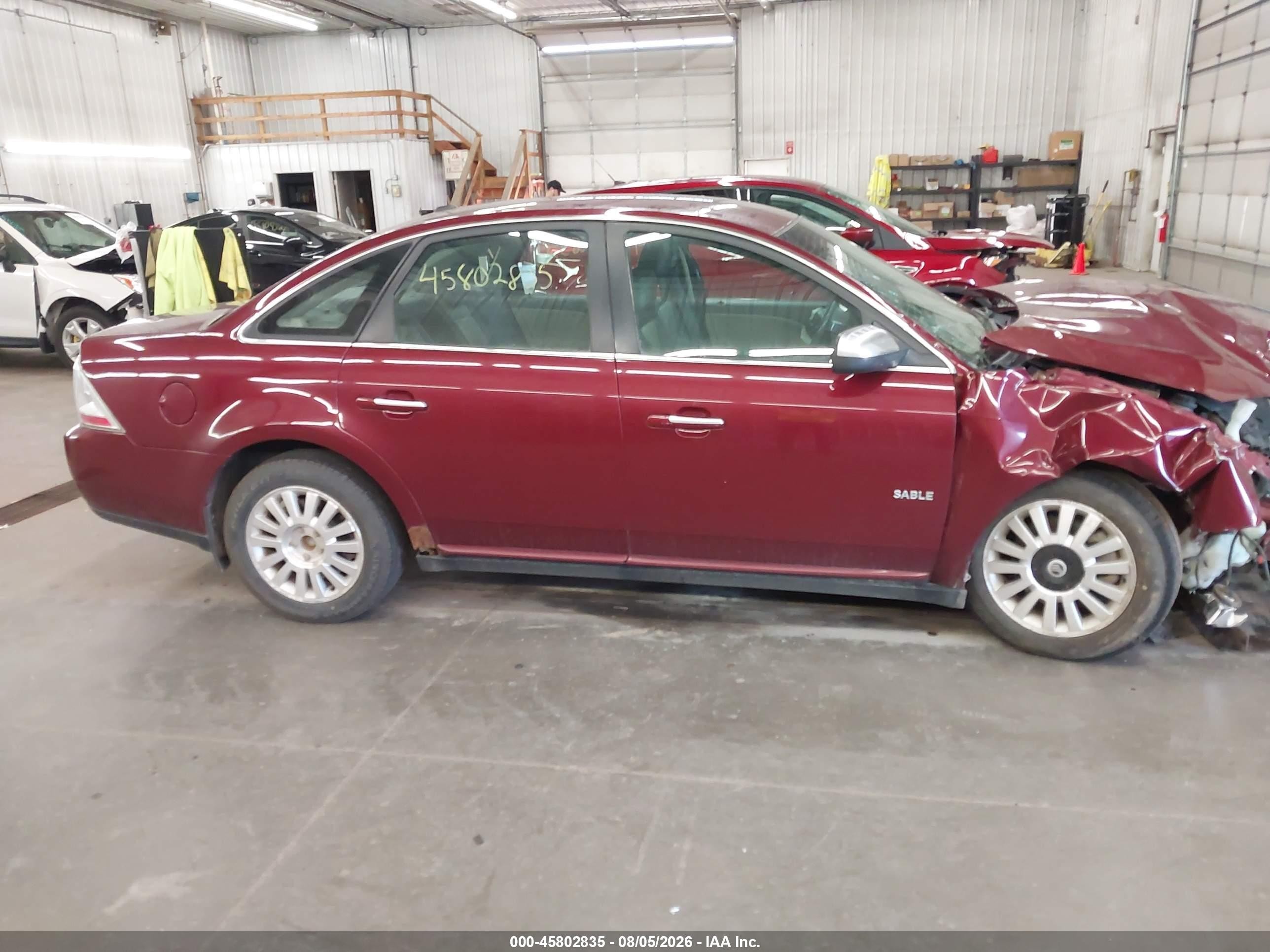 2008 Mercury Sable   Красный vin: 1MEHM40W28G622605