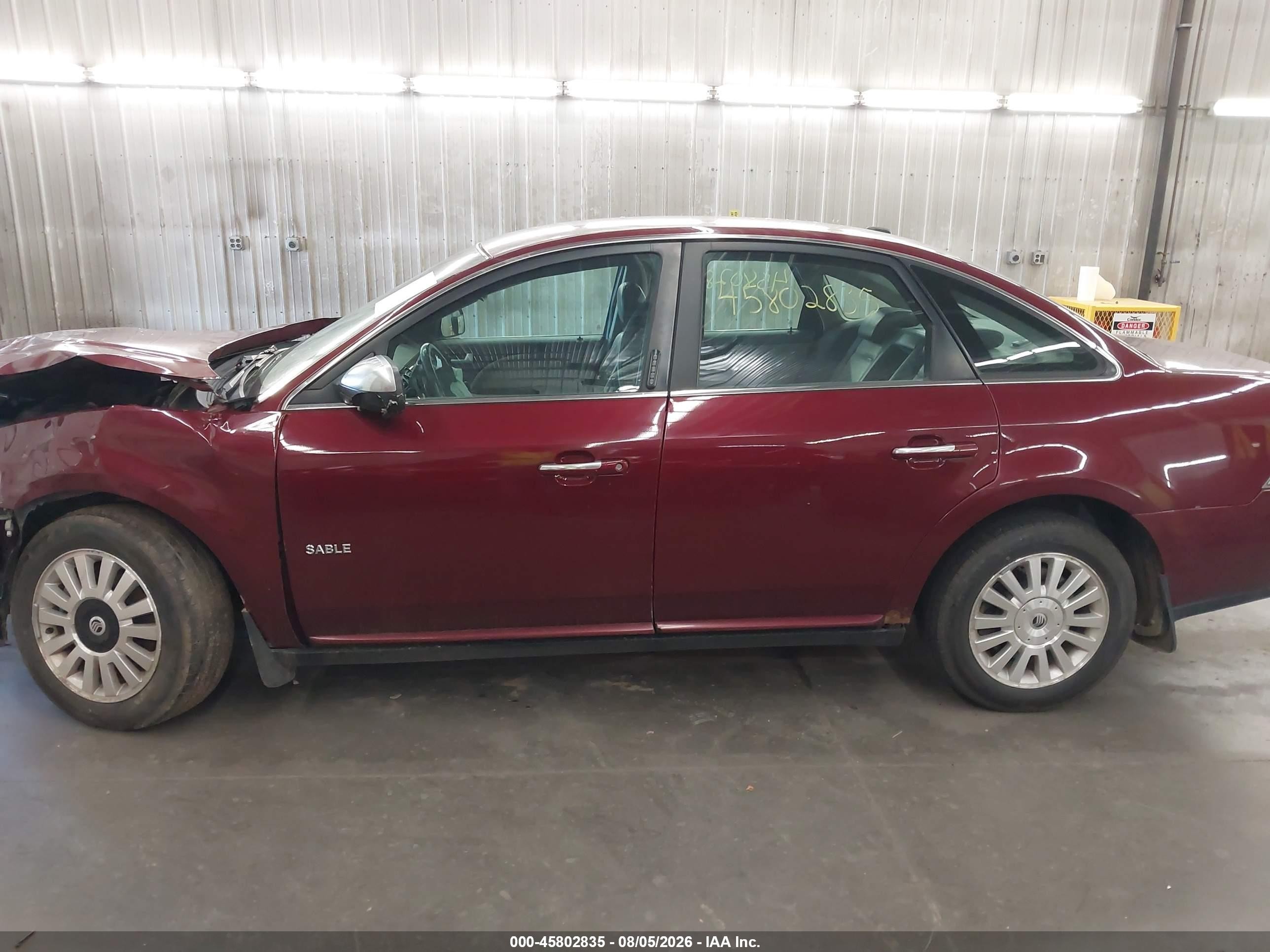 2008 Mercury Sable   Красный vin: 1MEHM40W28G622605