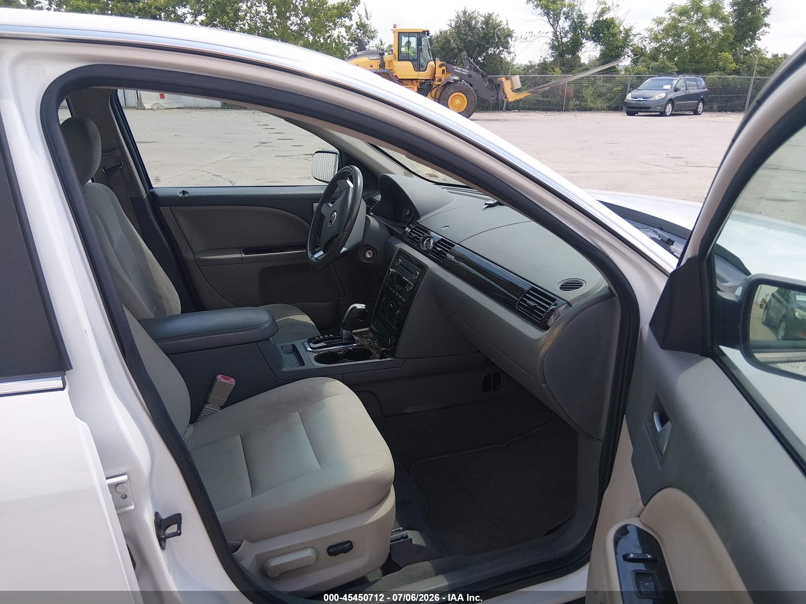 2008 Mercury Sable   Белый vin: 1MEHM40W28G624564