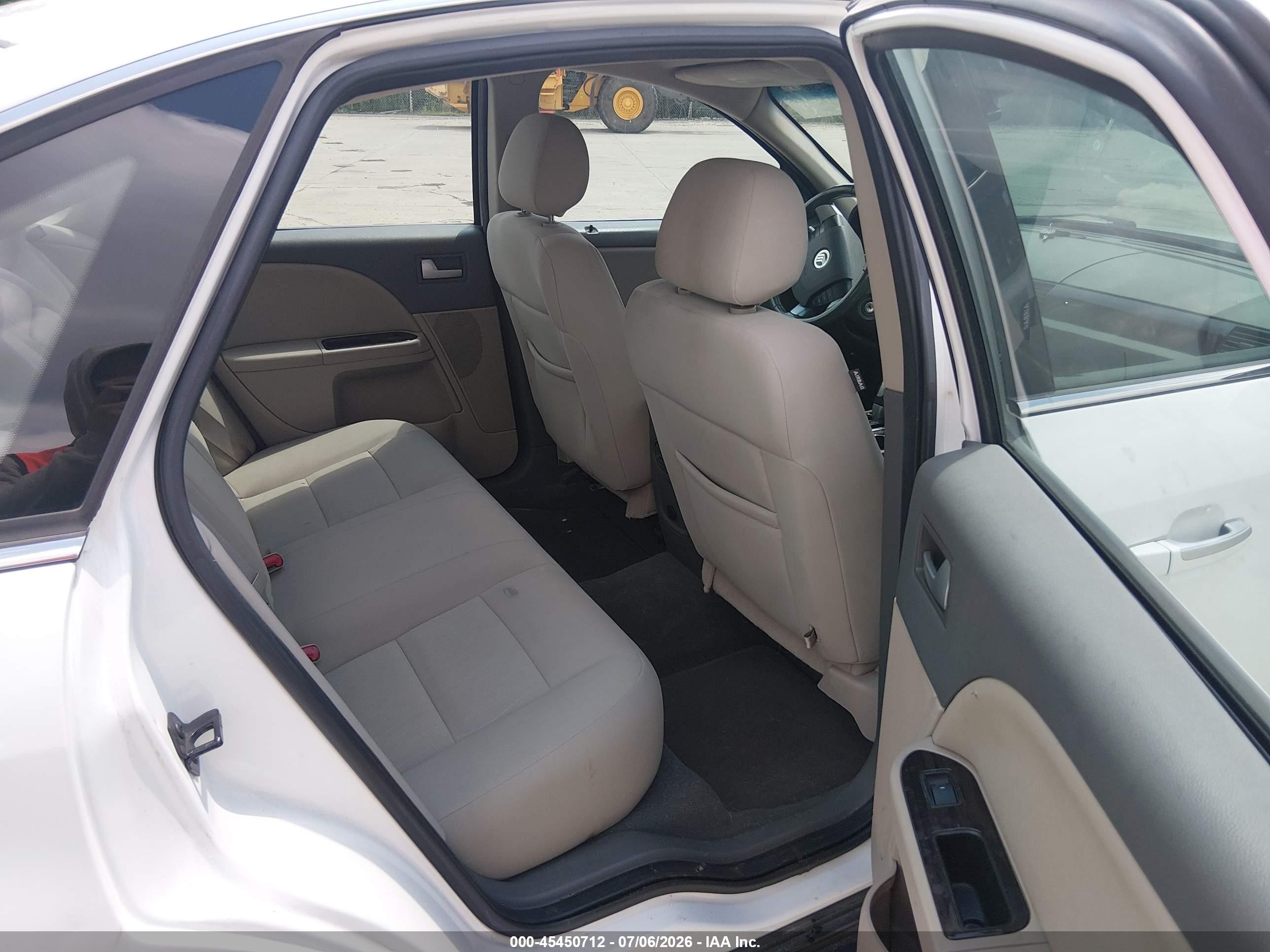 2008 Mercury Sable   Белый vin: 1MEHM40W28G624564