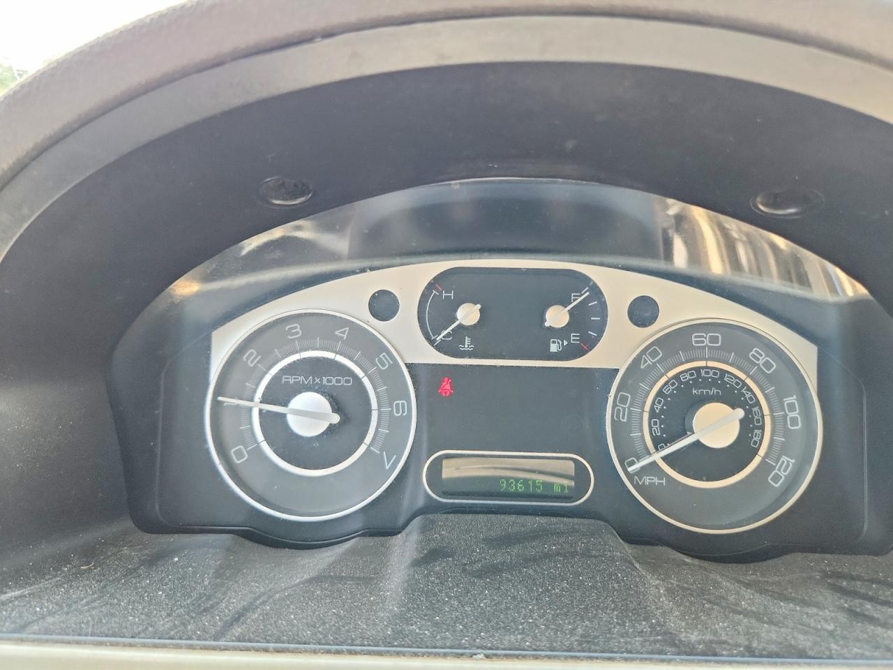 2009 Mercury Sable Cream vin: 1MEHM40W29G610102
