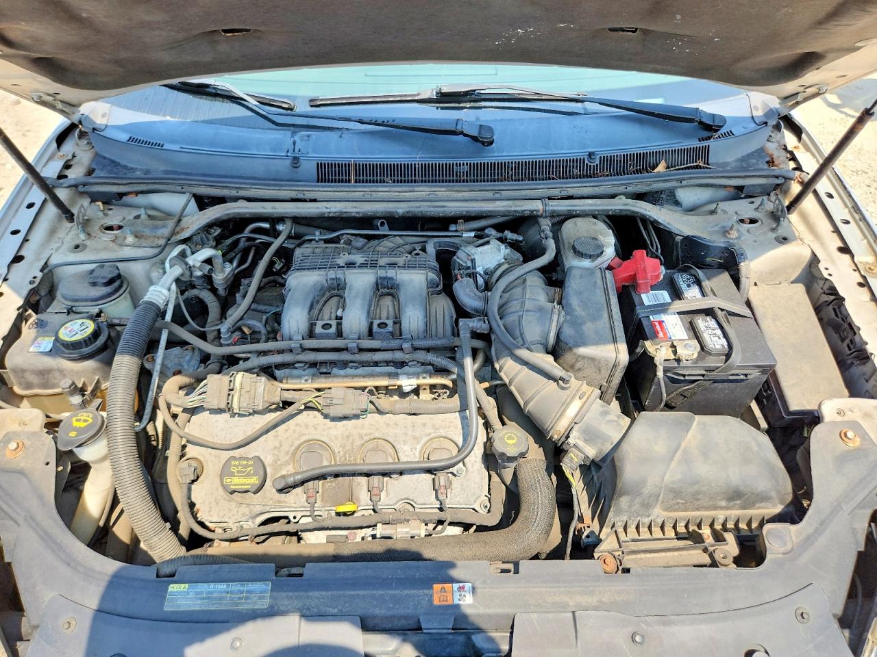 2009 Mercury Sable Cream vin: 1MEHM40W29G610102