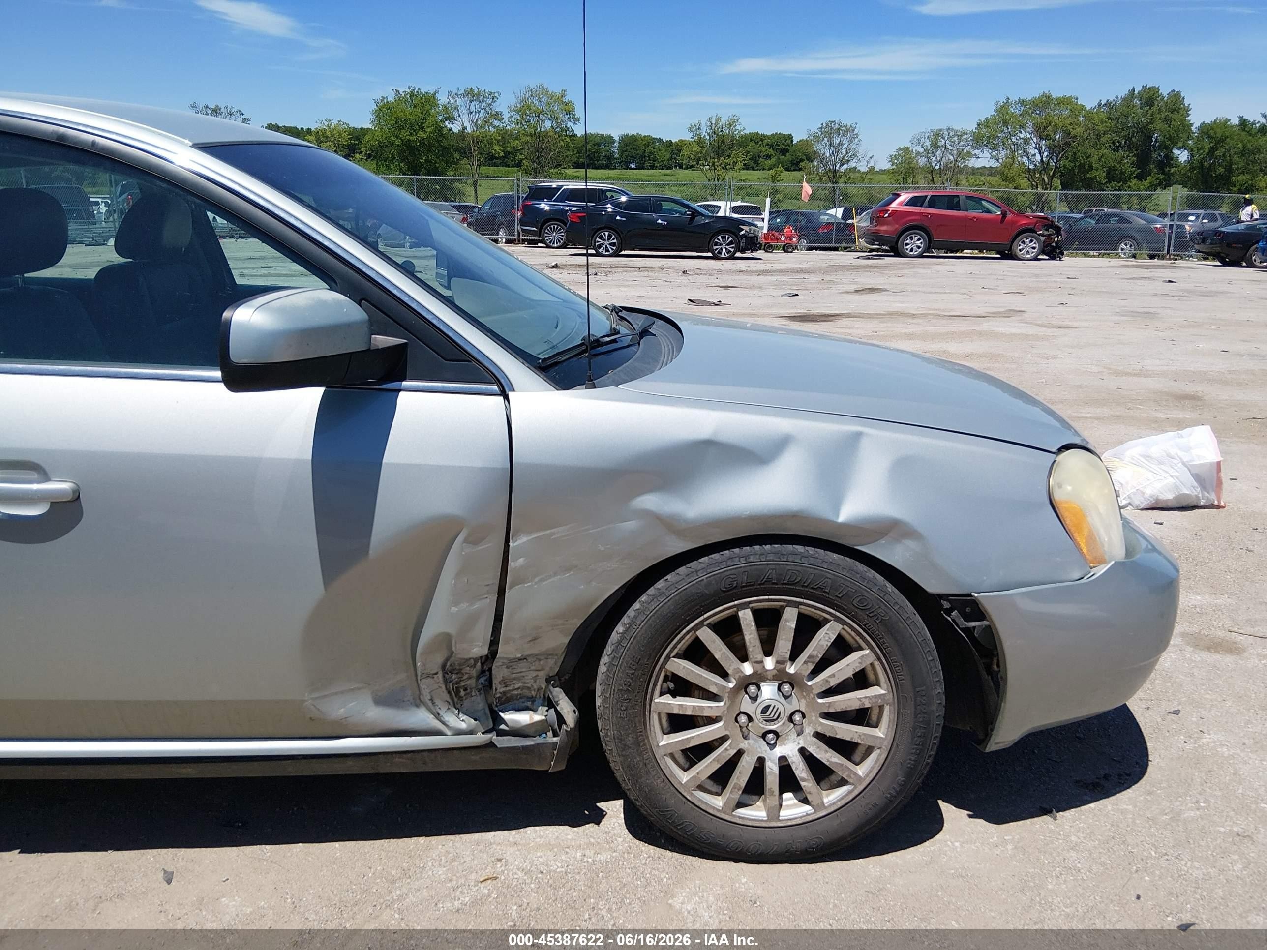 2007 Mercury Montego Premier Gray vin: 1MEHM42117G605018