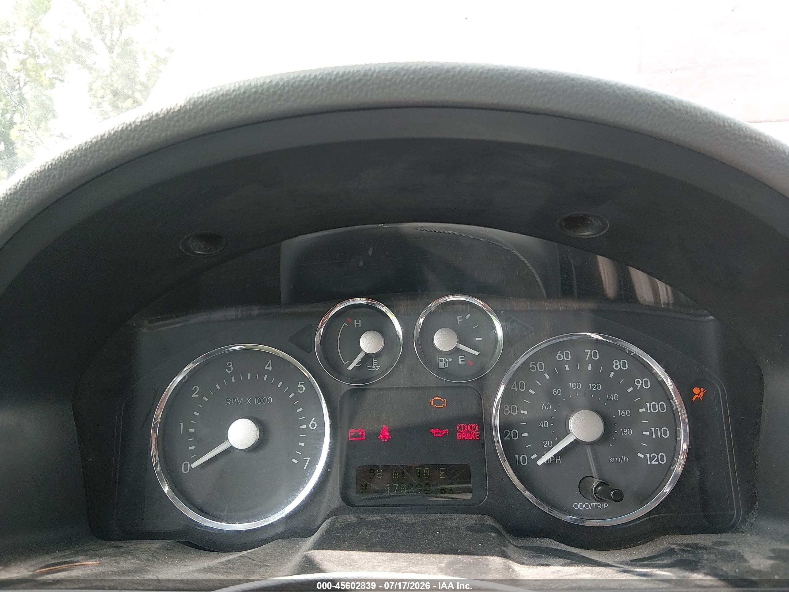2005 Mercury Montego Premier Red vin: 1MEHM42195G616605