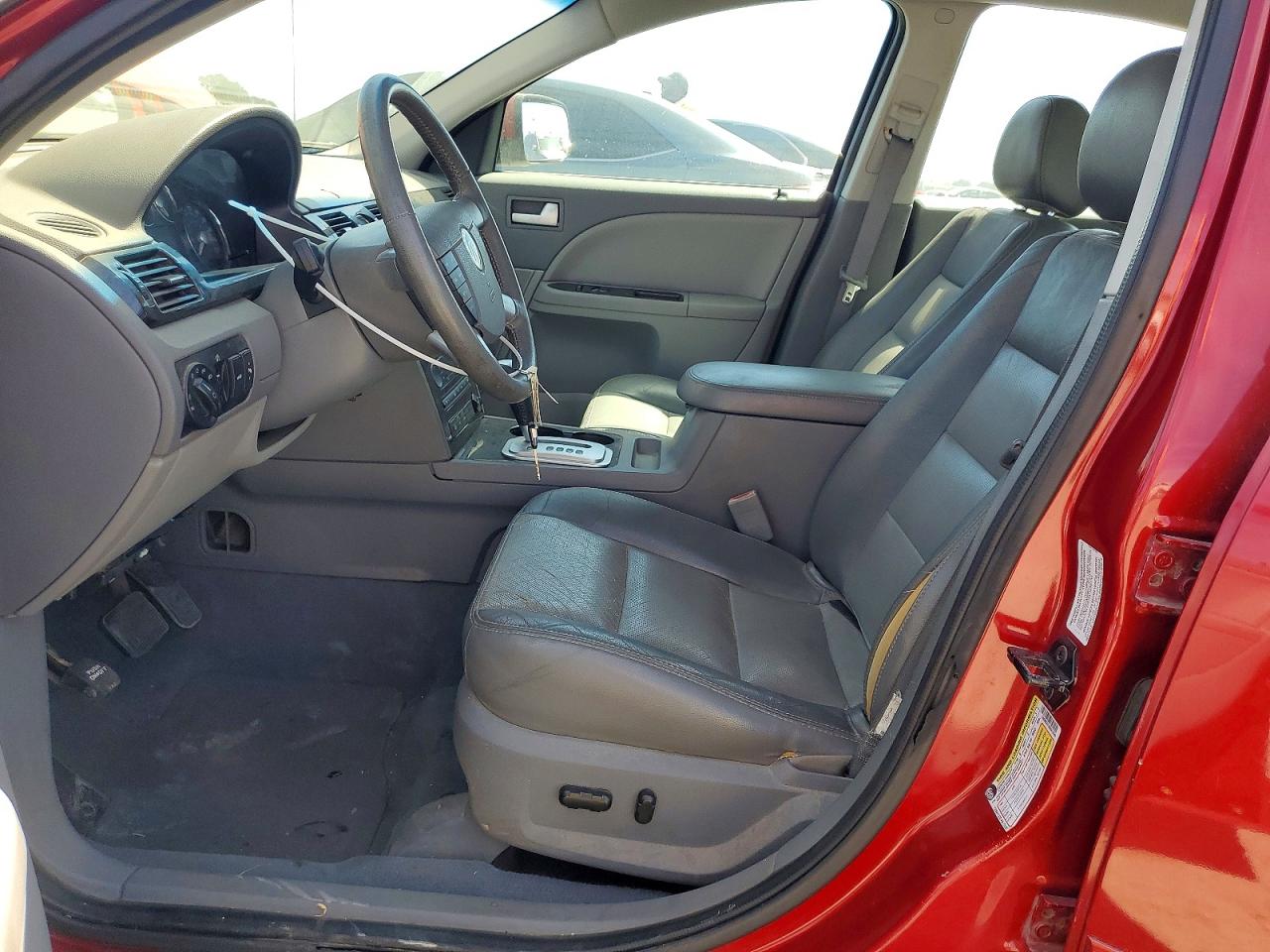 2006 Mercury Montego Premier Red vin: 1MEHM42196G610045