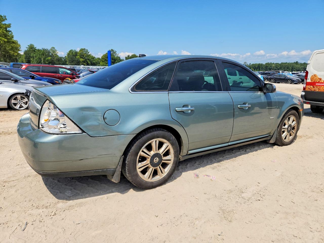 2008 Mercury Sable Premier Green vin: 1MEHM42W08G602642