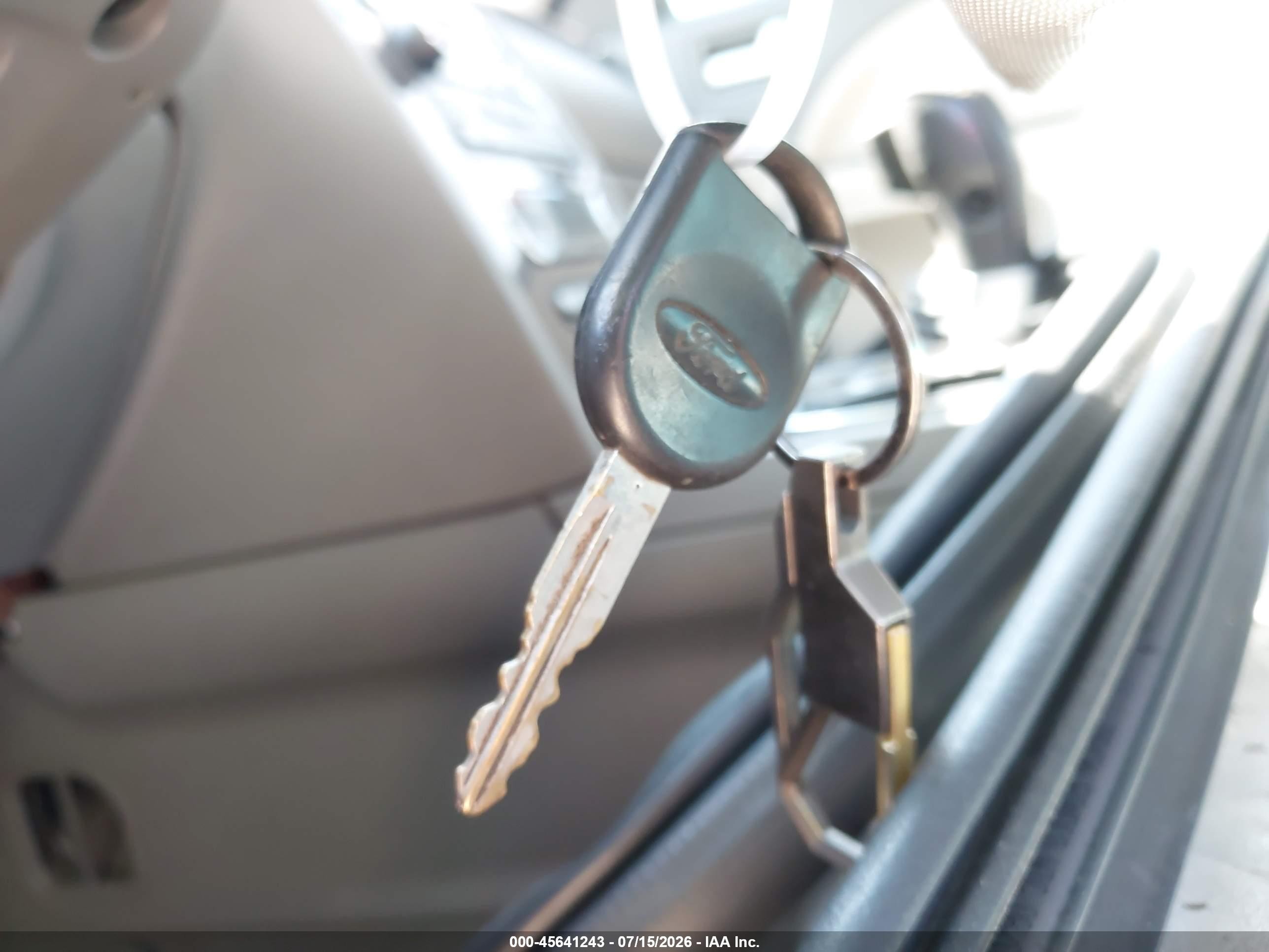 2008 Mercury Sable Premier Темно-бордовый vin: 1MEHM42W08G622387