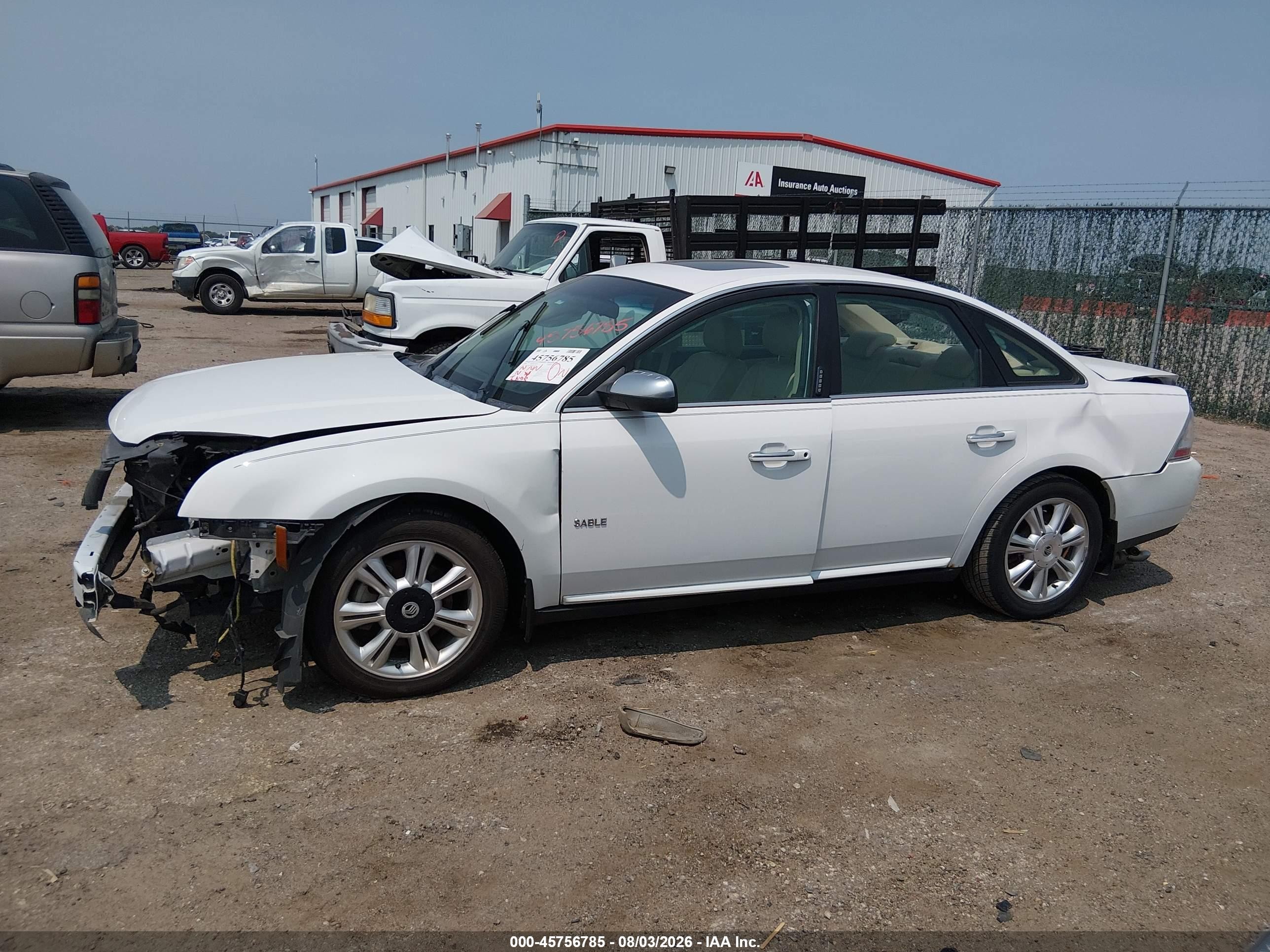 2008 Mercury Sable Premier White vin: 1MEHM42W08G623779