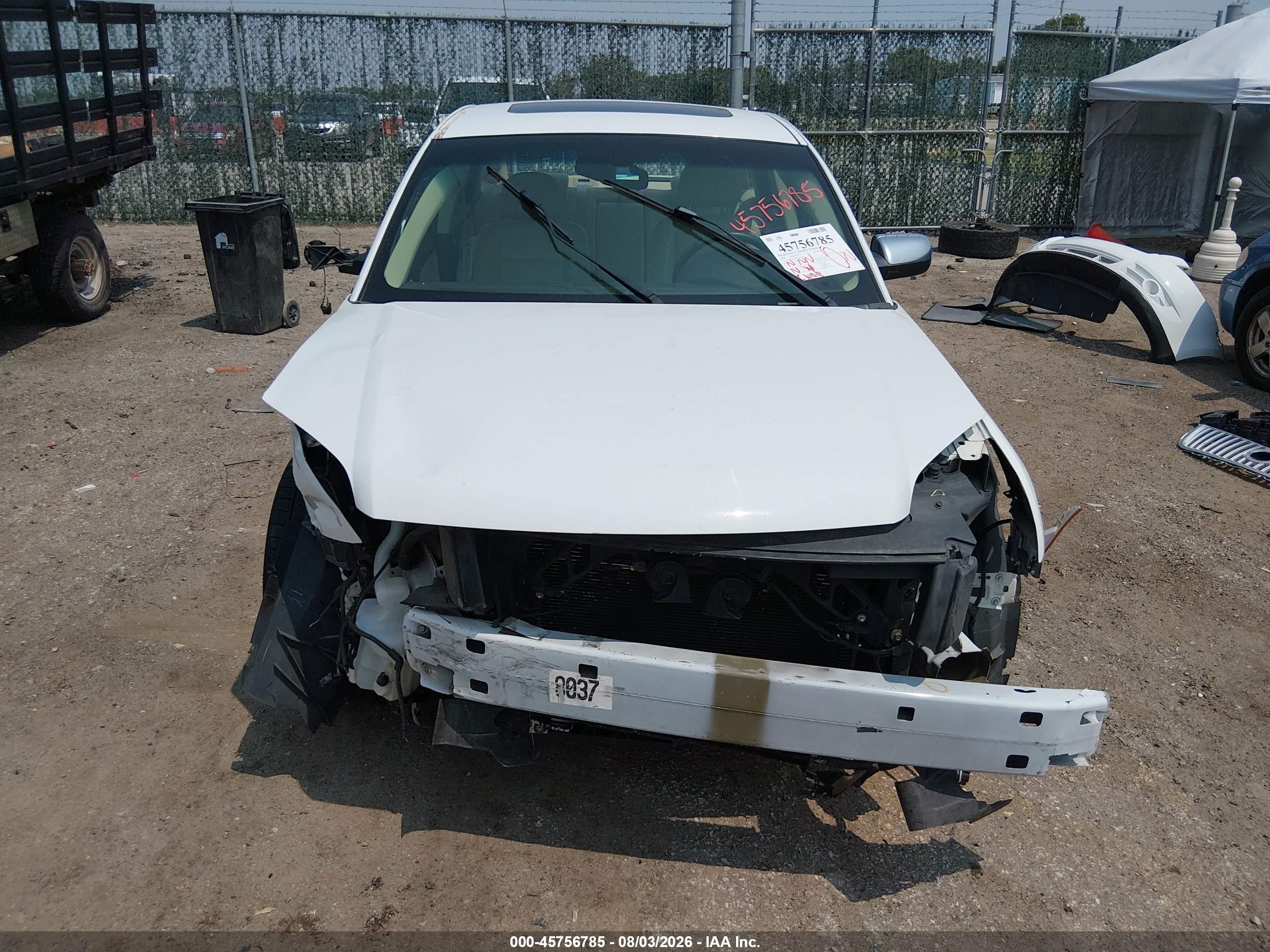 2008 Mercury Sable Premier White vin: 1MEHM42W08G623779