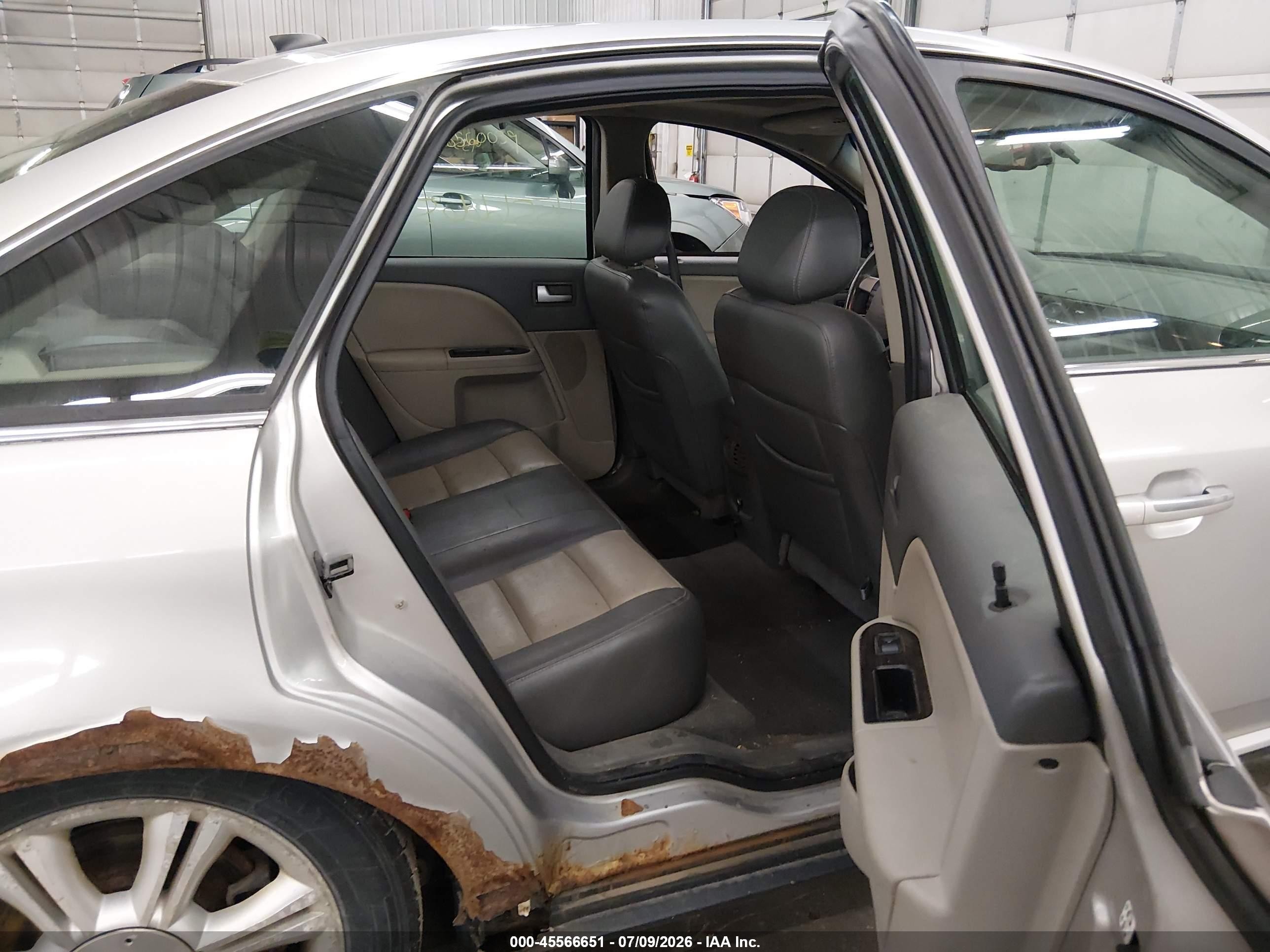 2008 Mercury Sable Premier Серебряный vin: 1MEHM42W28G620091