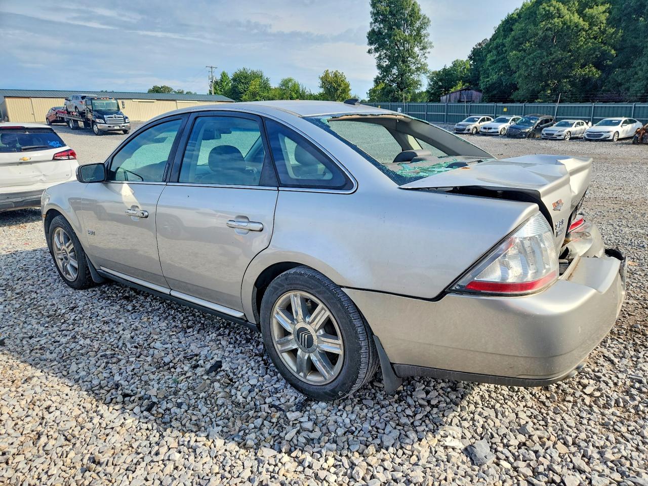 2008 Mercury Sable Premier Silver vin: 1MEHM42W38G618043