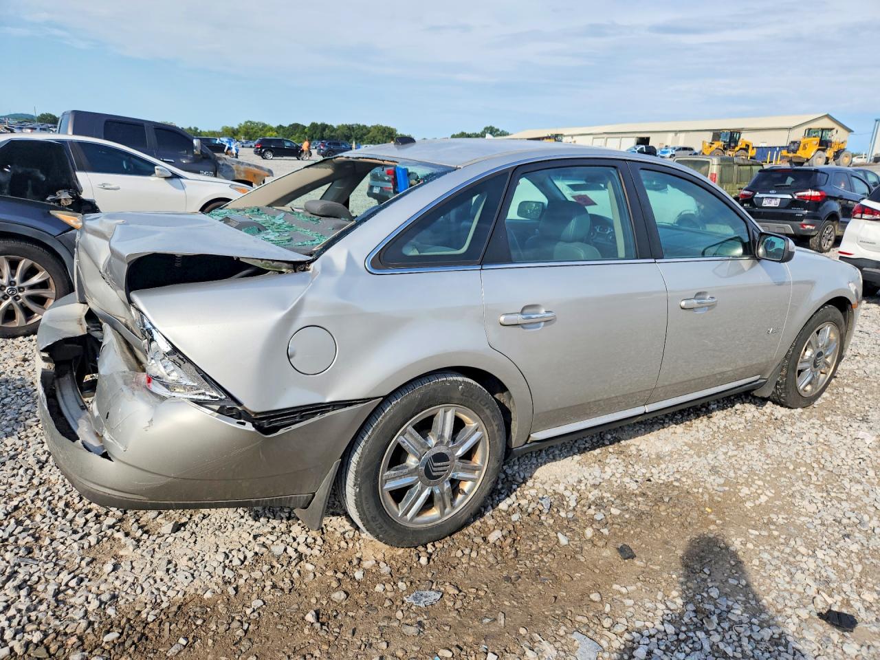 2008 Mercury Sable Premier Silver vin: 1MEHM42W38G618043