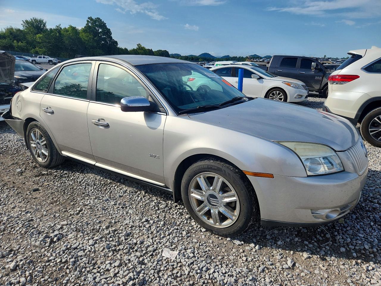2008 Mercury Sable Premier Silver vin: 1MEHM42W38G618043