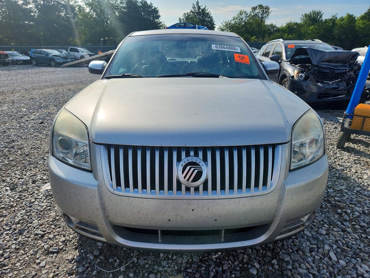 2008 Mercury Sable Premier Silver vin: 1MEHM42W38G618043
