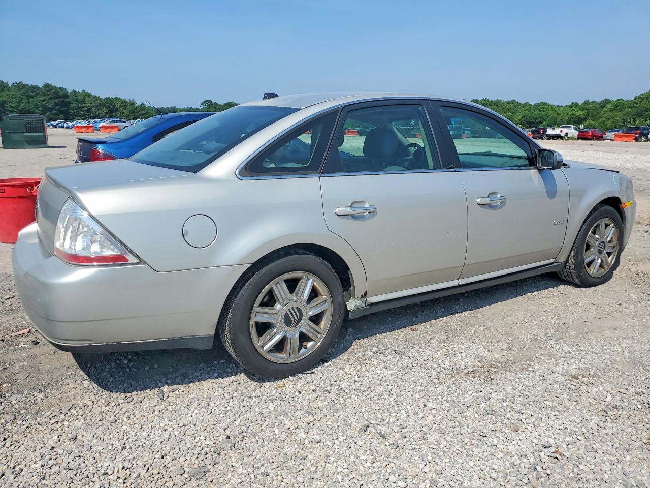 2008 Mercury Sable Premier Silver vin: 1MEHM42W48G608797