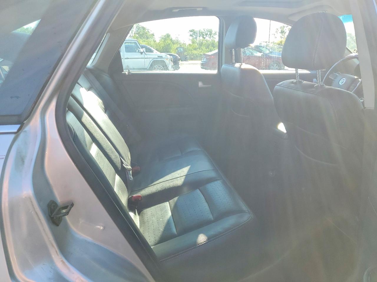 2008 Mercury Sable Premier Серебряный vin: 1MEHM42W58G609800