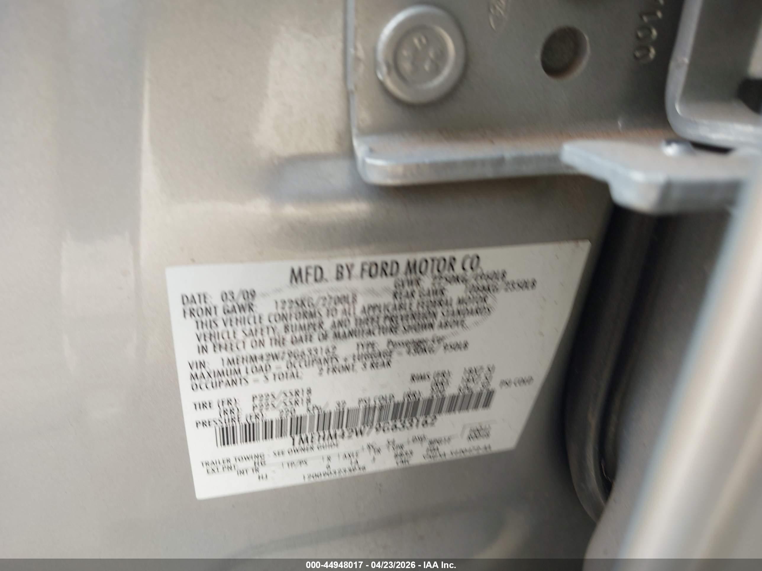 2009 Mercury Sable Premier Silver vin: 1MEHM42W79G633162